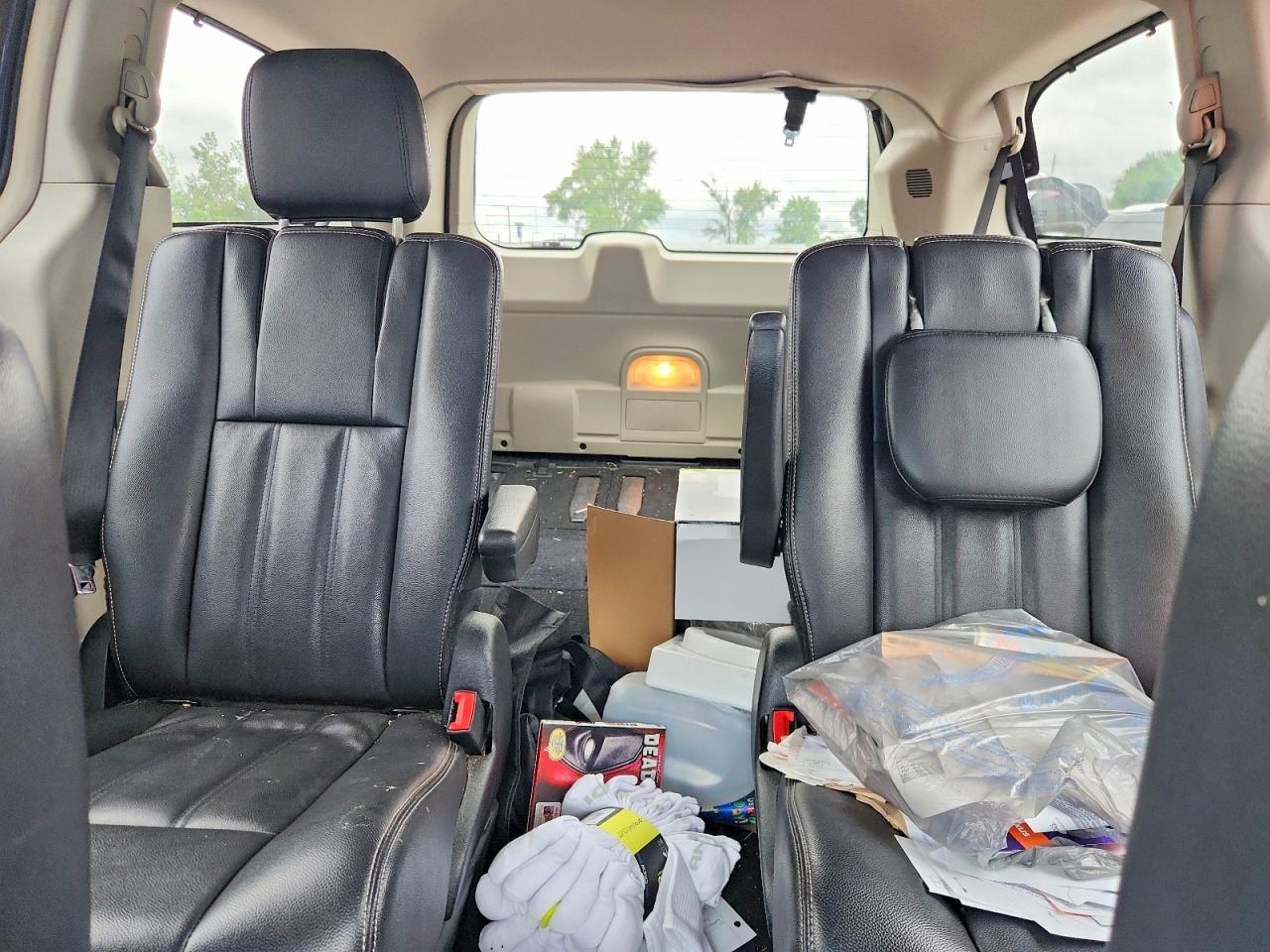 2013 Chrysler Town & Country Touring Blue vin: 2C4RC1BG6DR820965