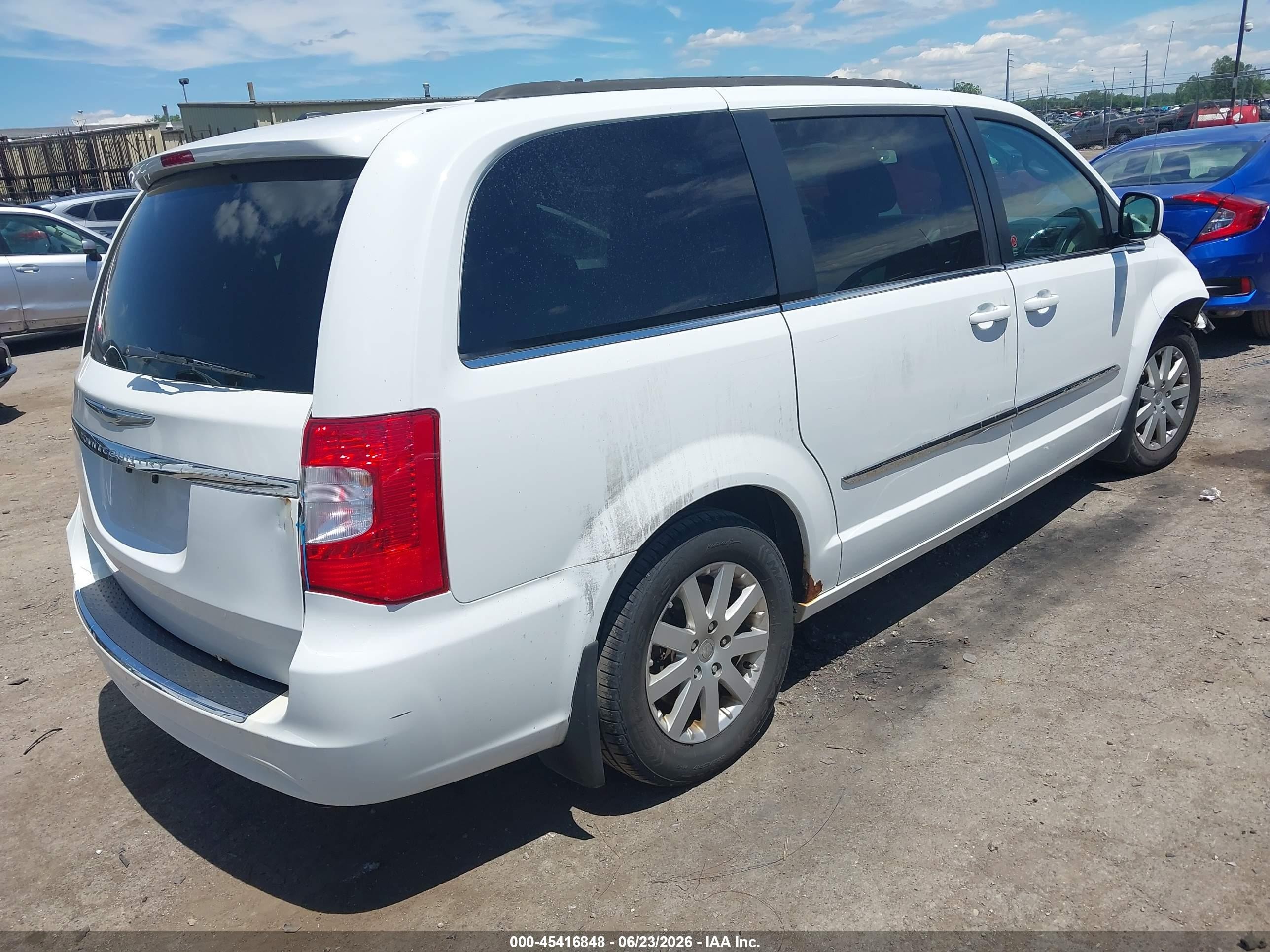 2013 Chrysler Town & Country Touring Белый vin: 2C4RC1BG6DR822439