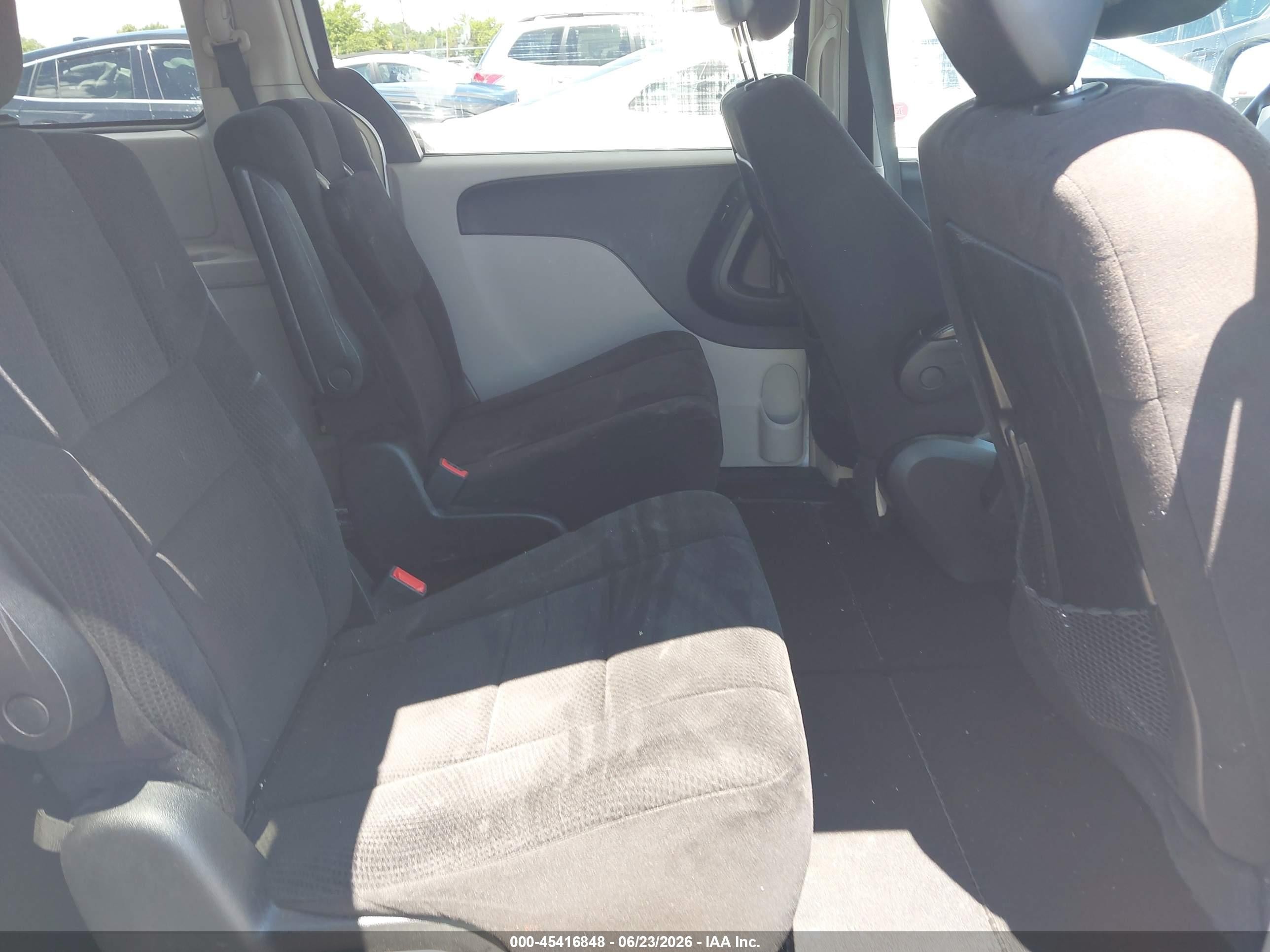 2013 Chrysler Town & Country Touring Белый vin: 2C4RC1BG6DR822439