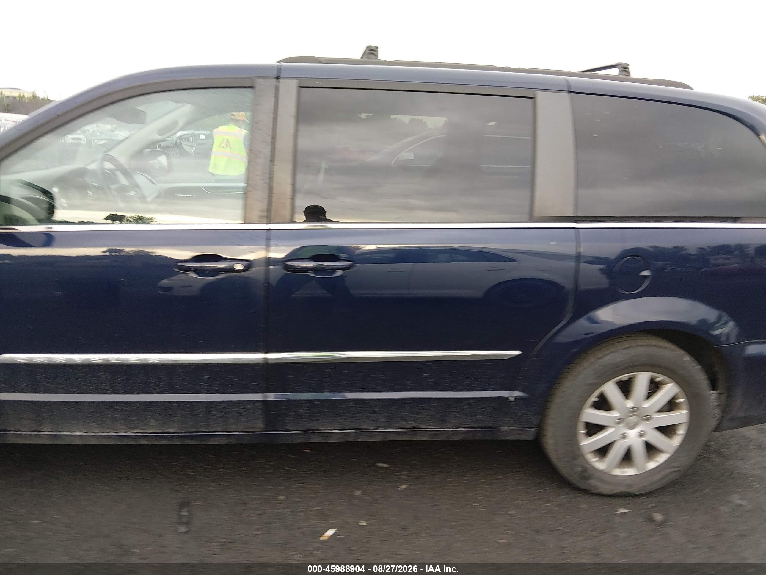 2014 Chrysler Town & Country Touring Blue vin: 2C4RC1BG6ER159133