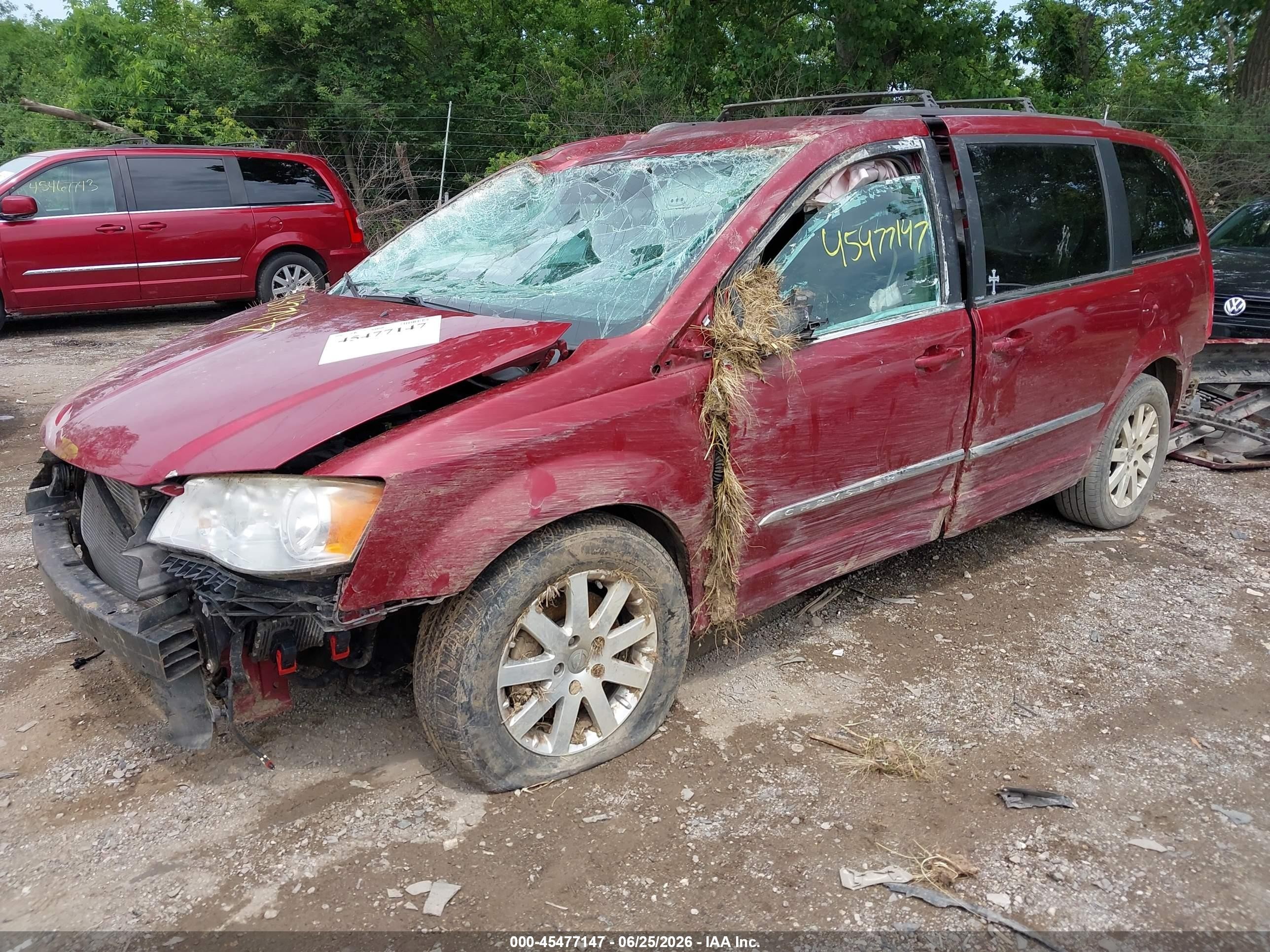 2014 Chrysler Town & Country Touring Red vin: 2C4RC1BG6ER217287