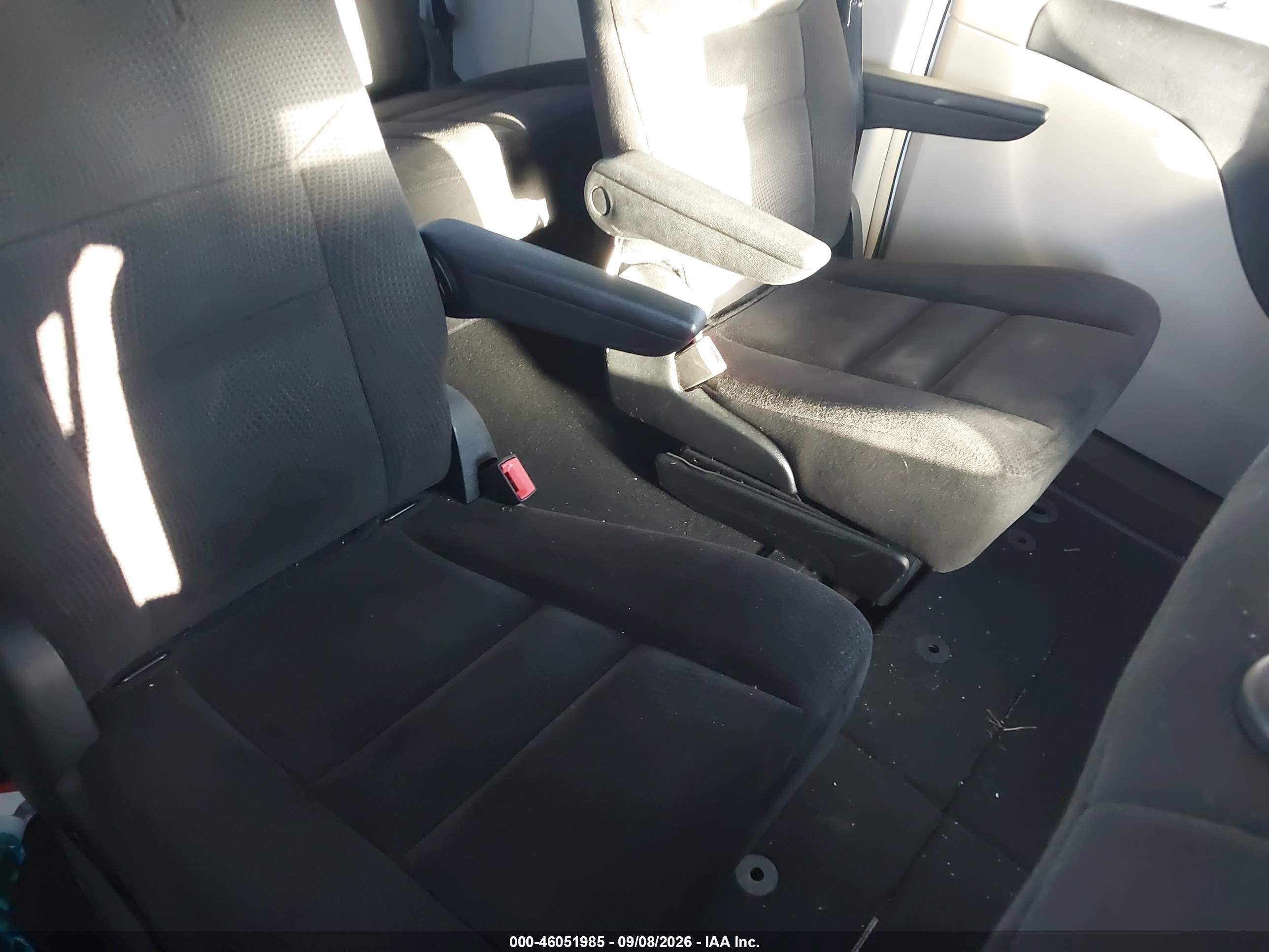 2014 Chrysler Town & Country Touring White vin: 2C4RC1BG6ER257501