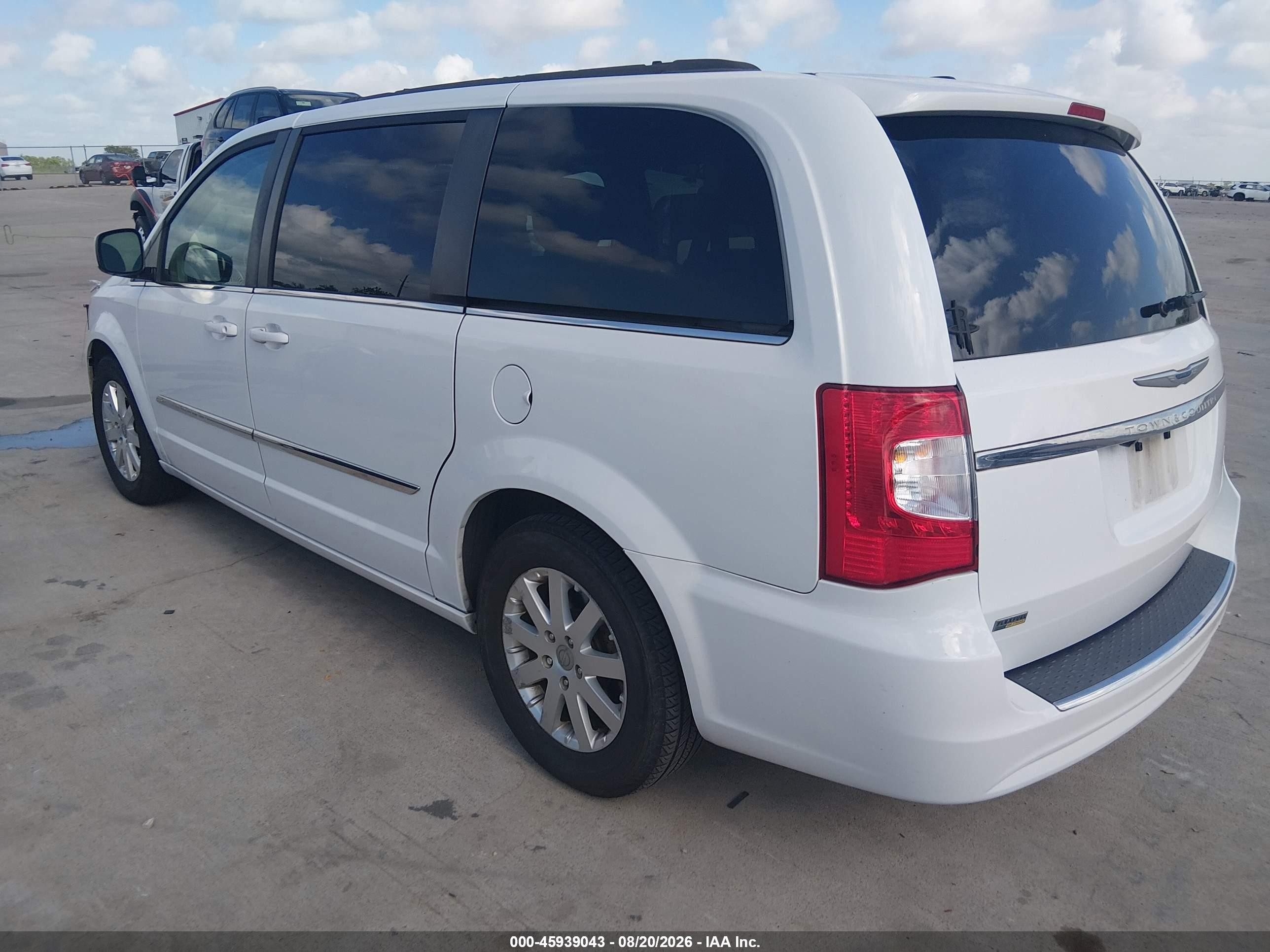 2014 Chrysler Town & Country Touring White vin: 2C4RC1BG6ER293849