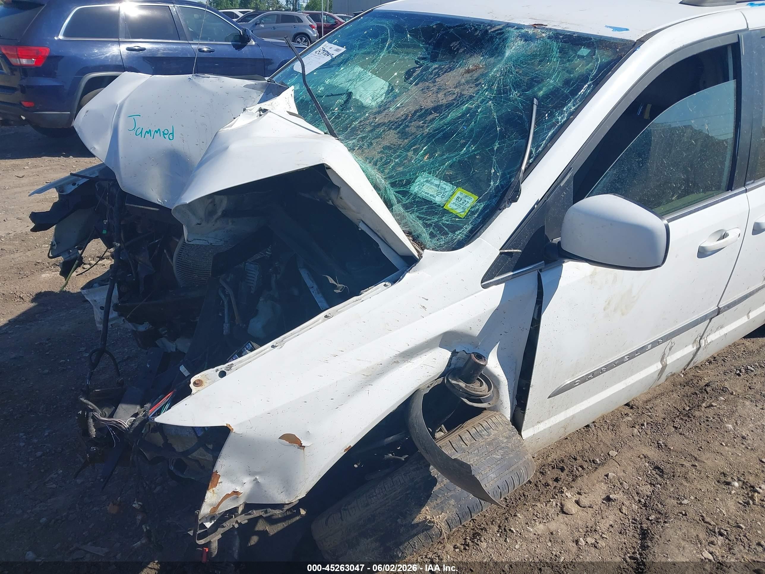 2014 Chrysler Town & Country Touring White vin: 2C4RC1BG6ER317728