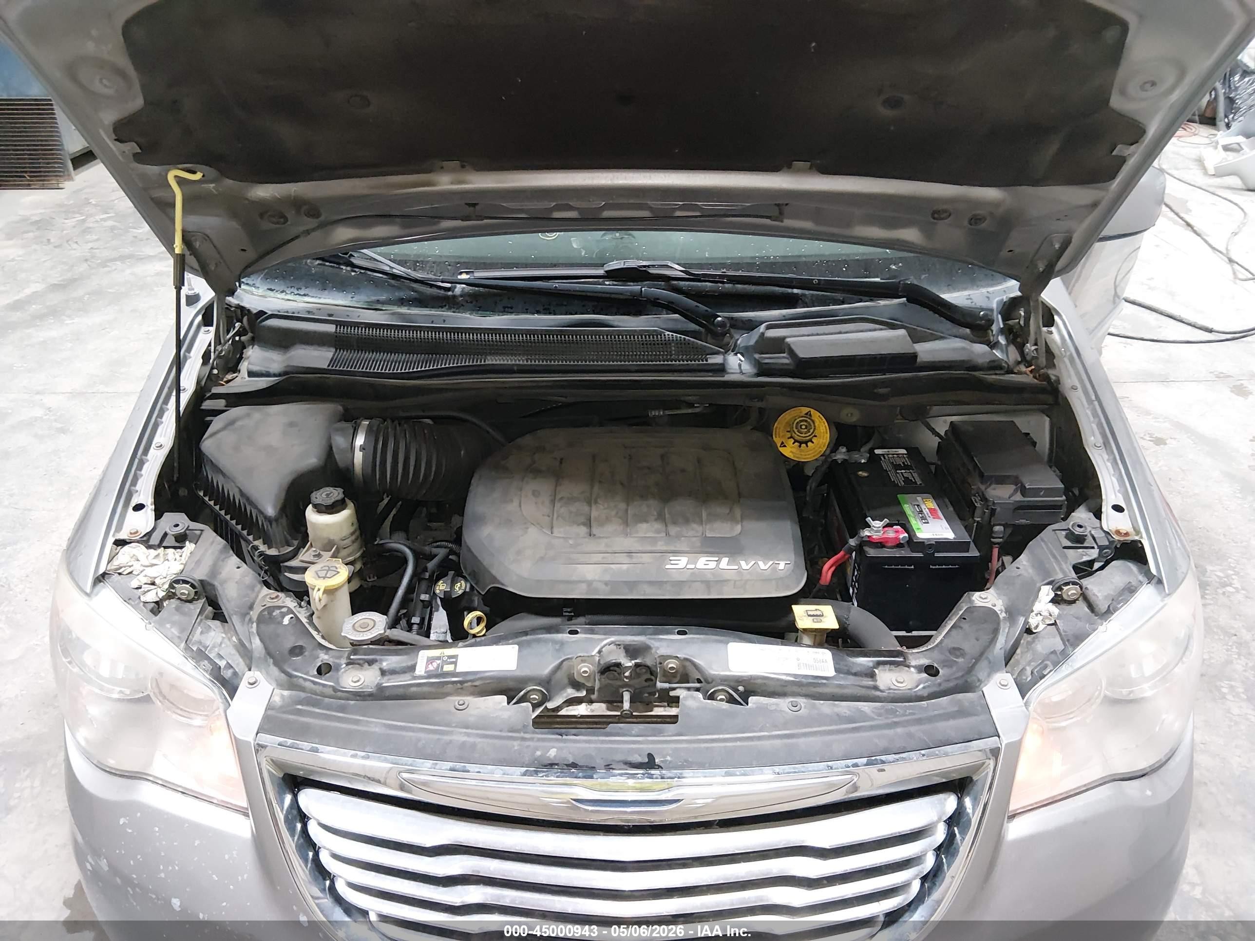 2014 Chrysler Town & Country Touring Серебряный vin: 2C4RC1BG6ER343794
