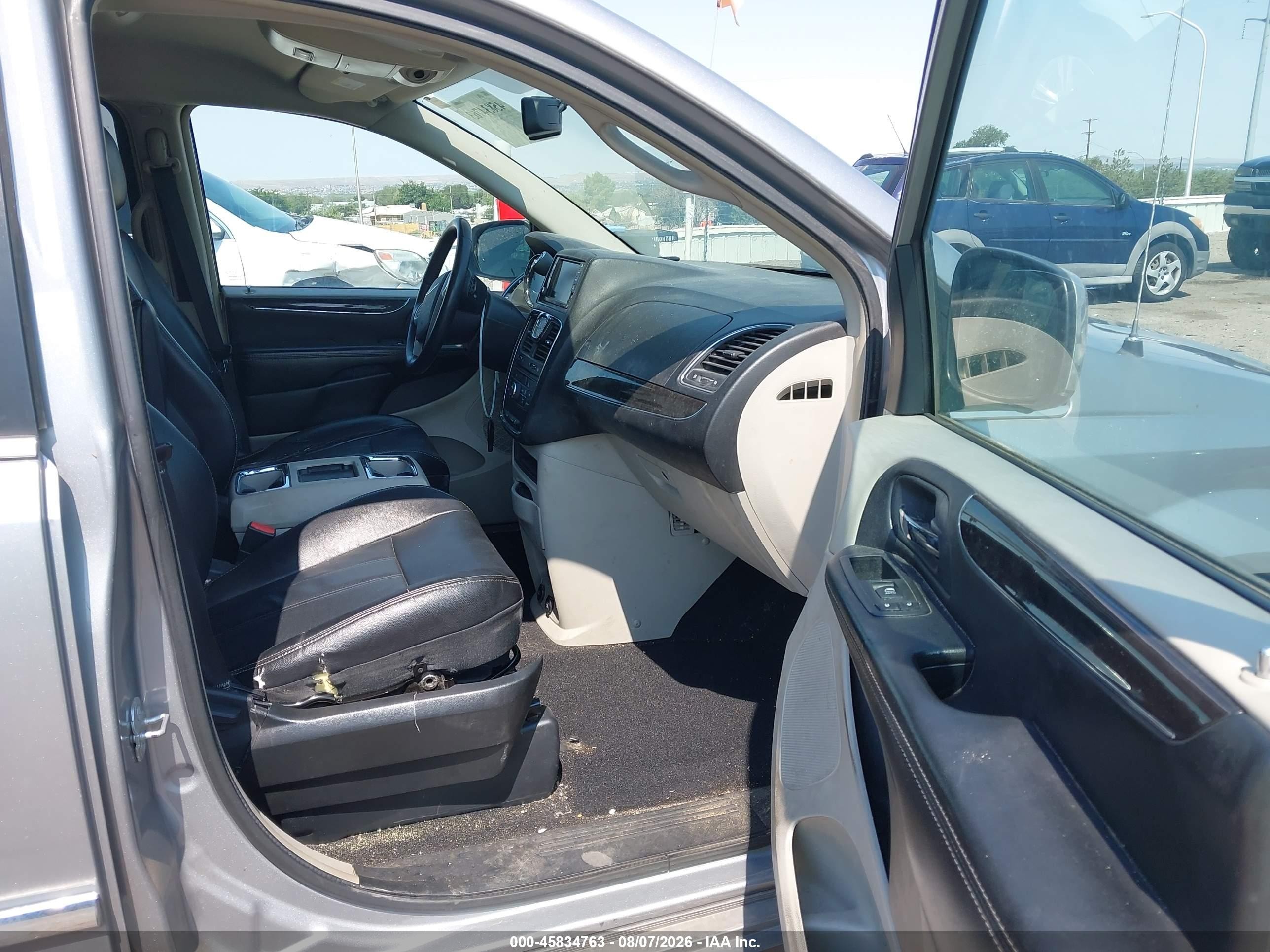 2014 Chrysler Town & Country Touring Серебряный vin: 2C4RC1BG6ER359204