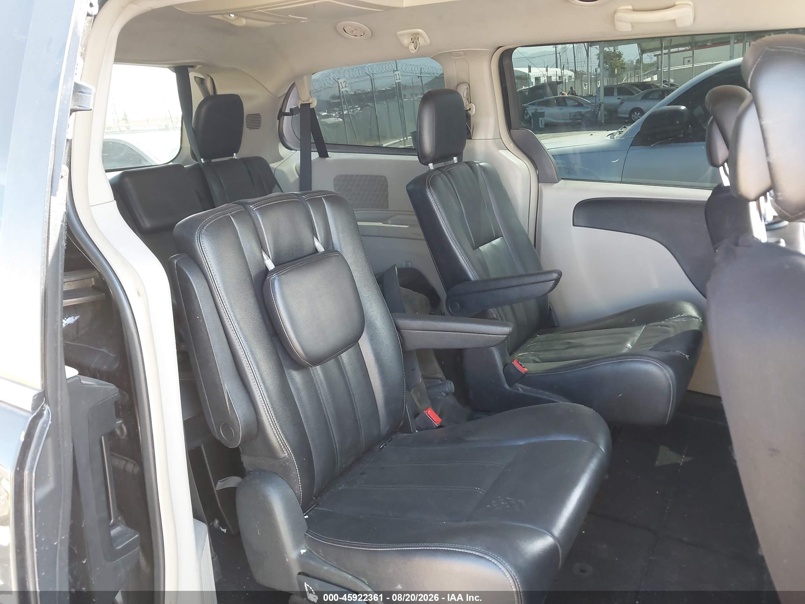 2014 Chrysler Town & Country Touring Black vin: 2C4RC1BG6ER399718