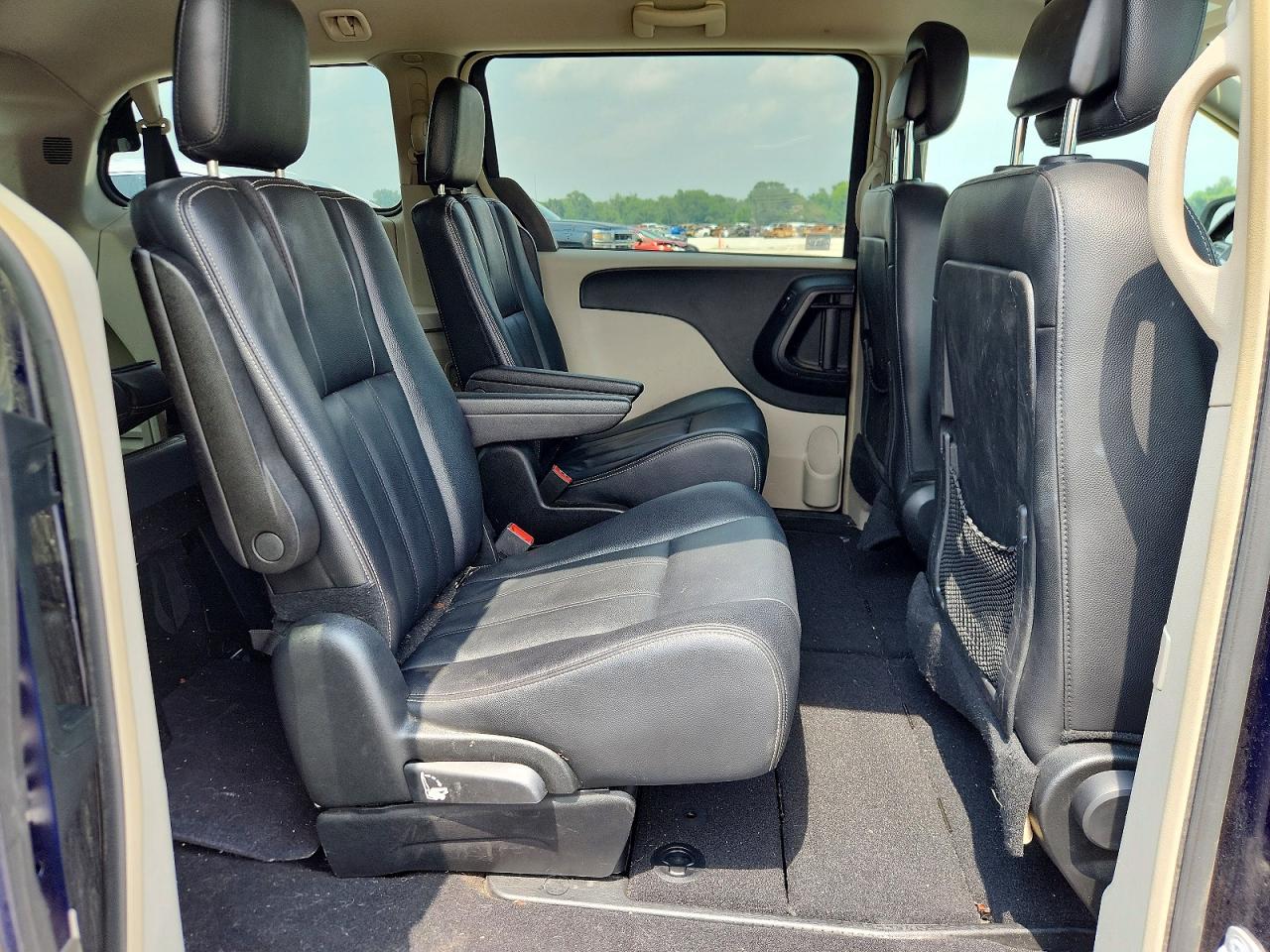 2014 Chrysler Town & Country Touring Blue vin: 2C4RC1BG6ER400429