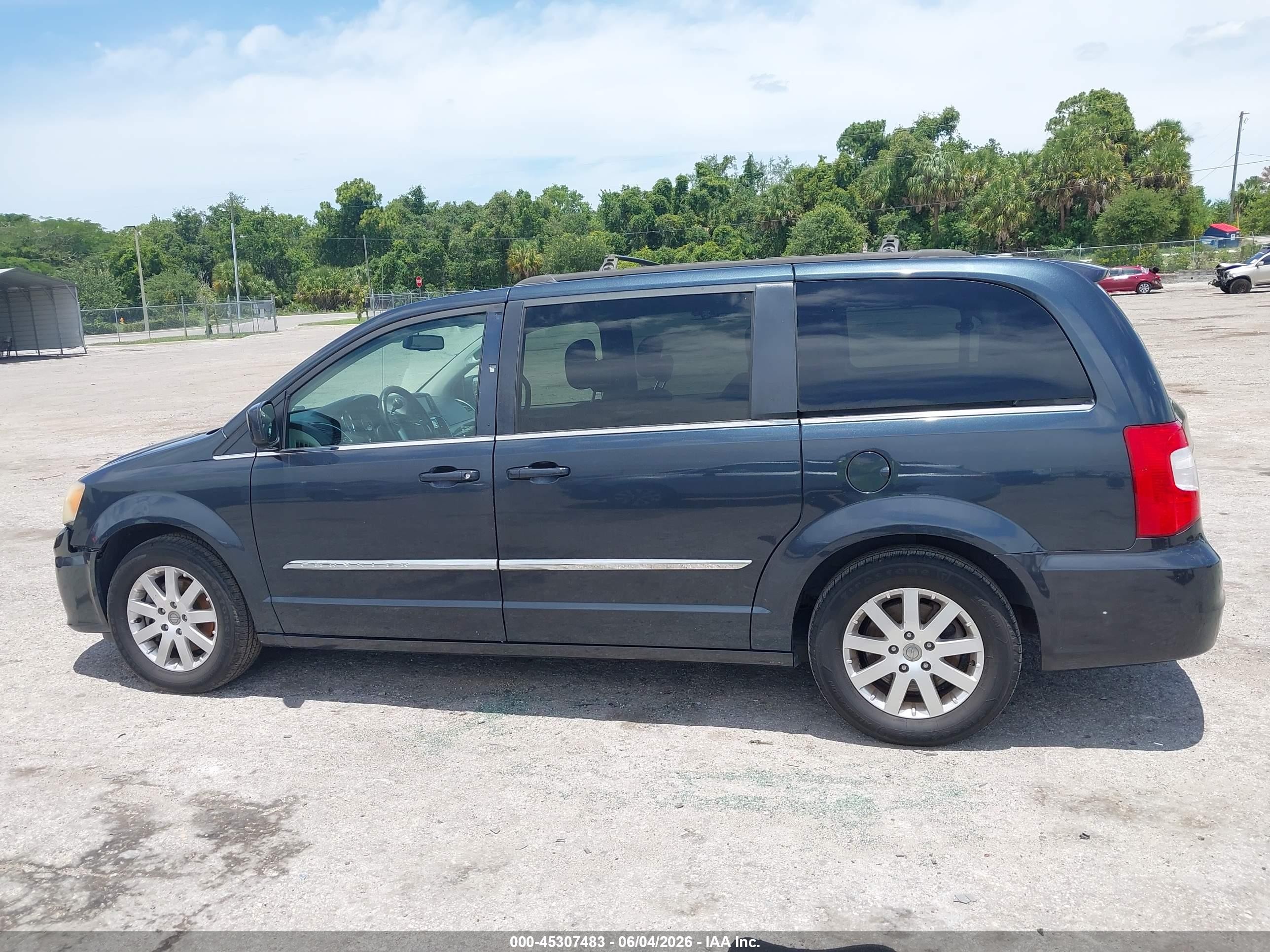 2014 Chrysler Town & Country Touring Серый vin: 2C4RC1BG6ER400480