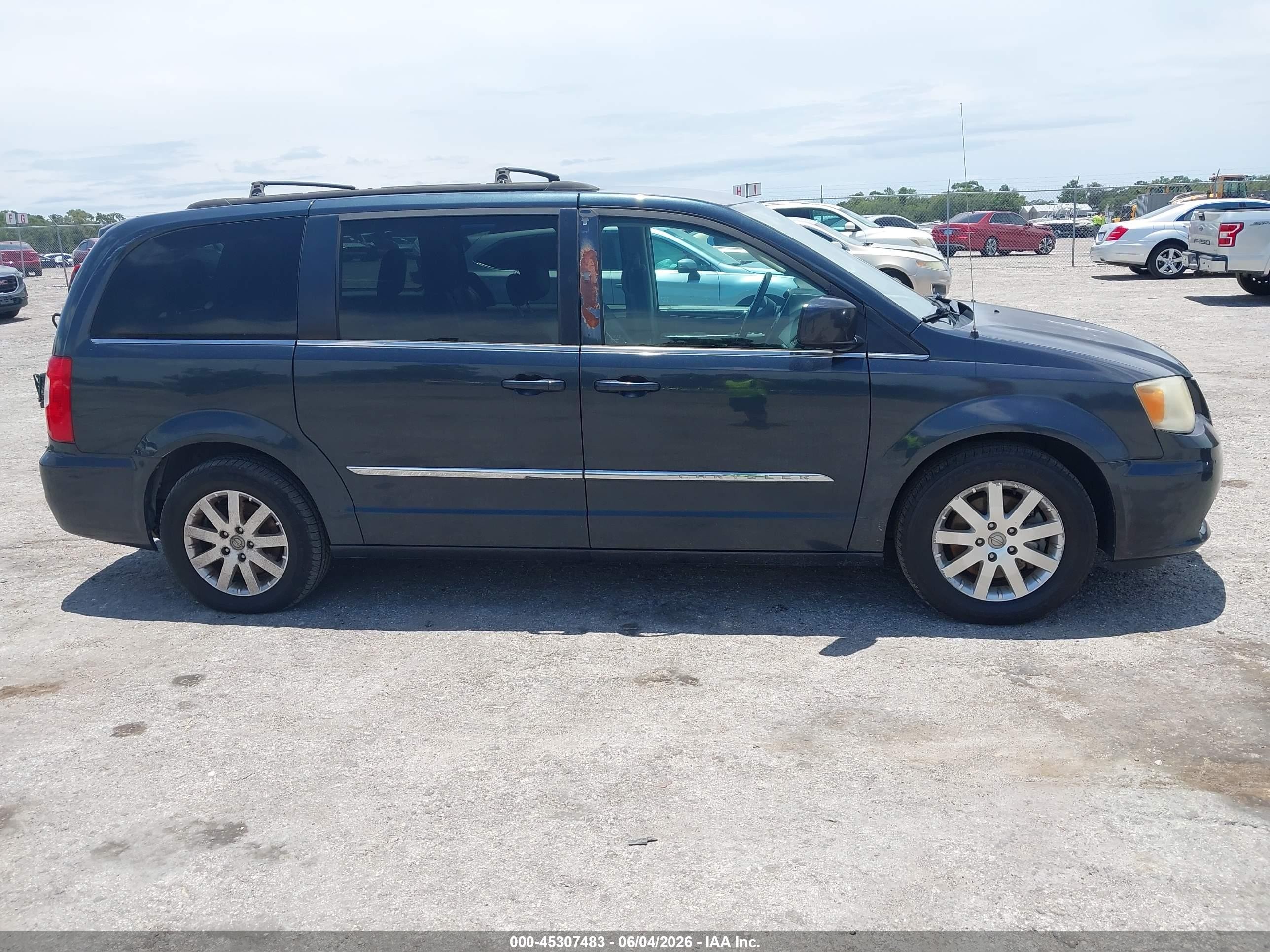 2014 Chrysler Town & Country Touring Серый vin: 2C4RC1BG6ER400480