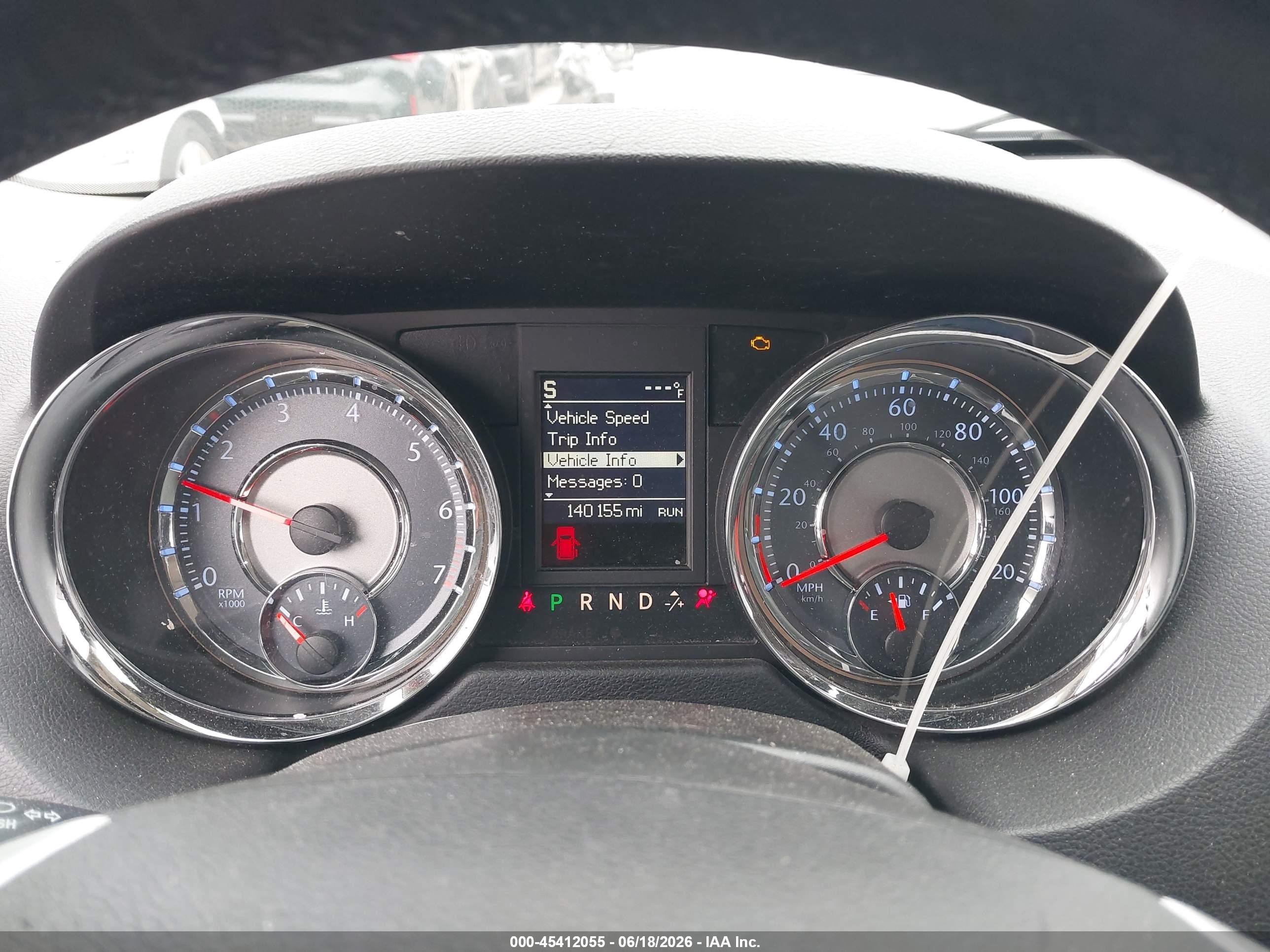 2014 Chrysler Town & Country Touring White vin: 2C4RC1BG6ER454426