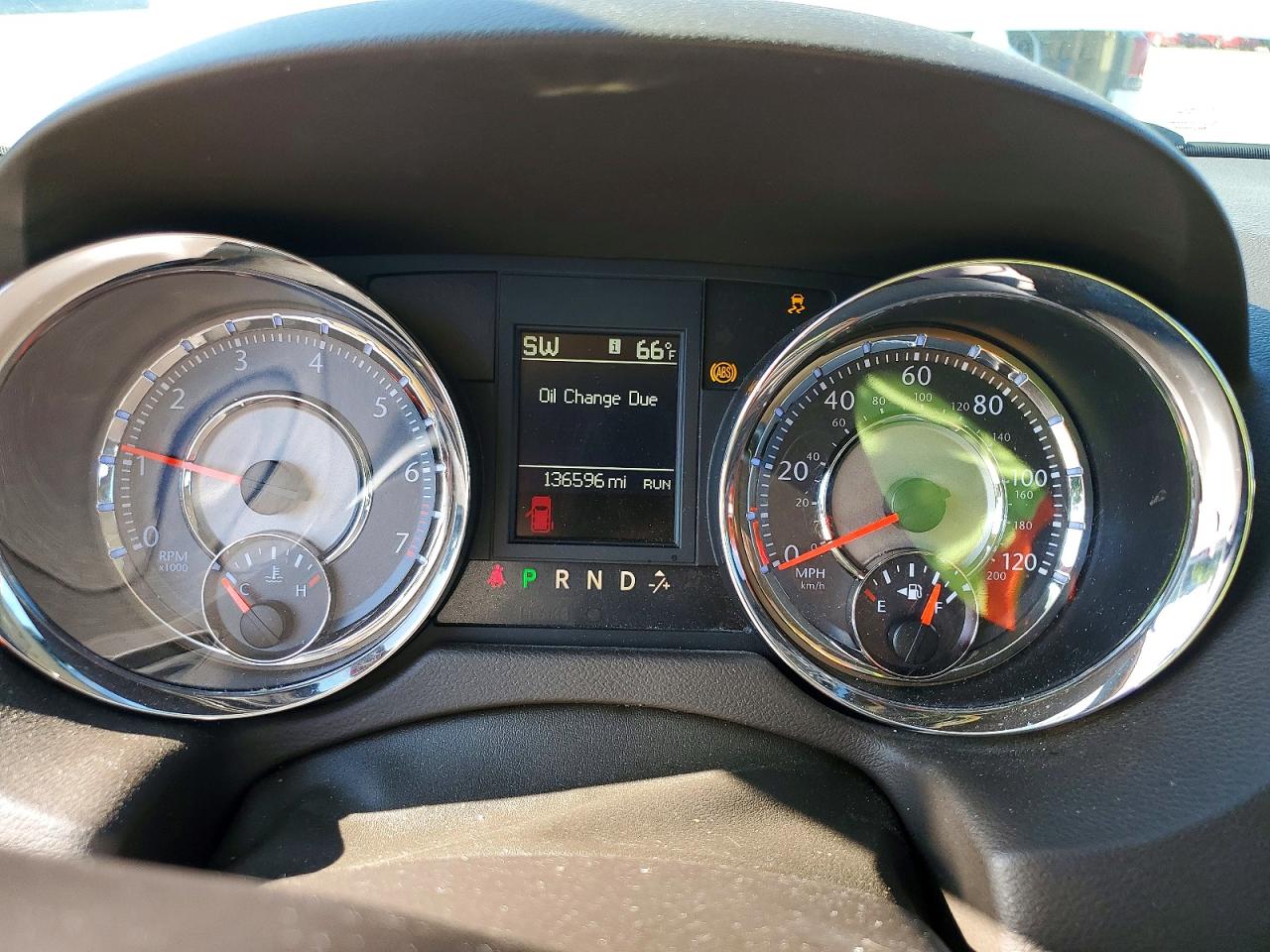 2014 Chrysler Town & Country Touring Белый vin: 2C4RC1BG6ER460713