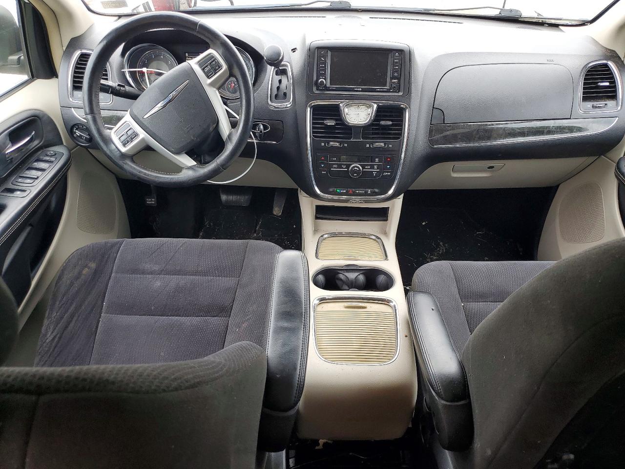 2015 Chrysler Town & Country Touring White vin: 2C4RC1BG6FR519499