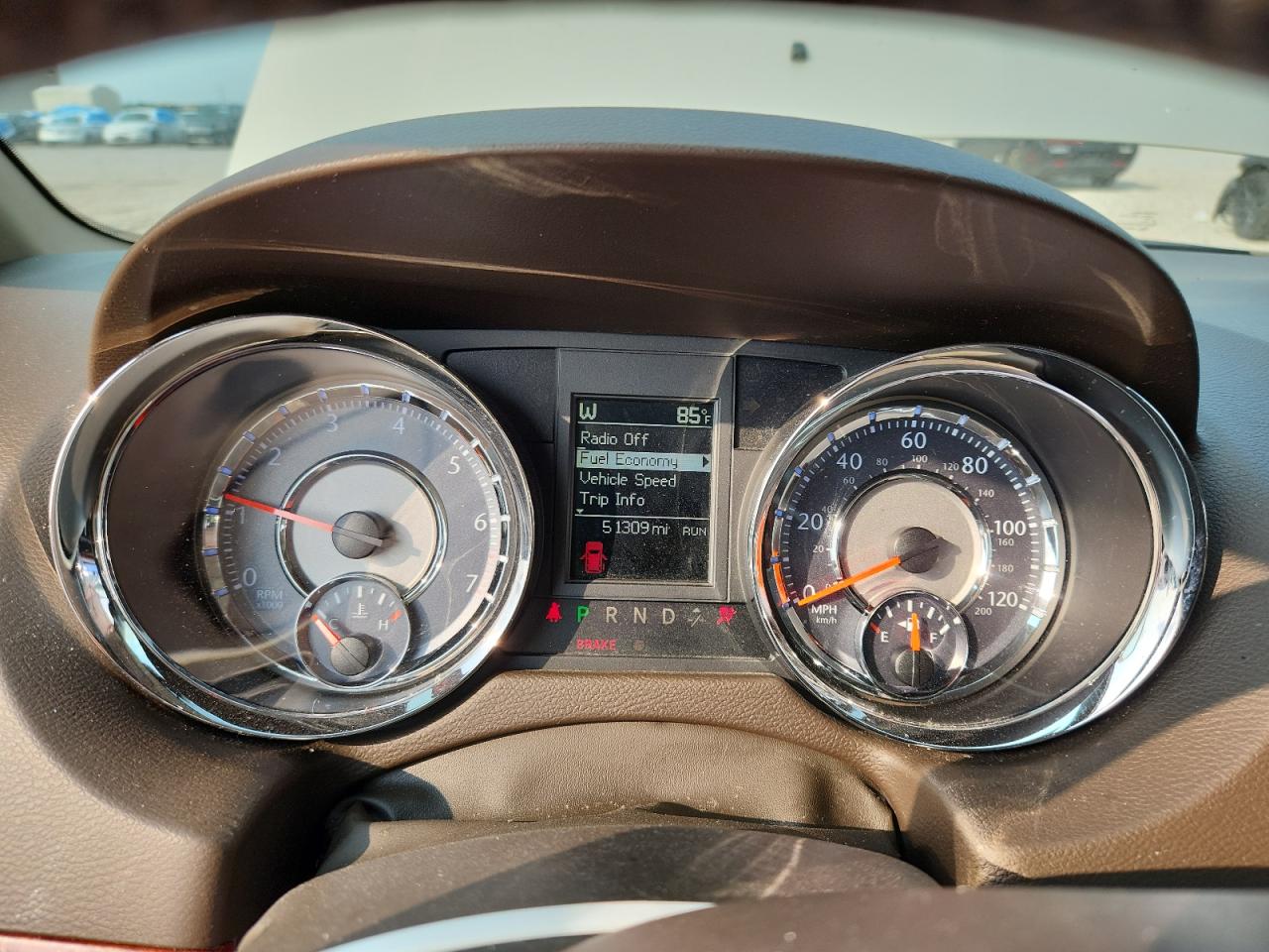 2015 Chrysler Town & Country Touring Beige vin: 2C4RC1BG6FR525755
