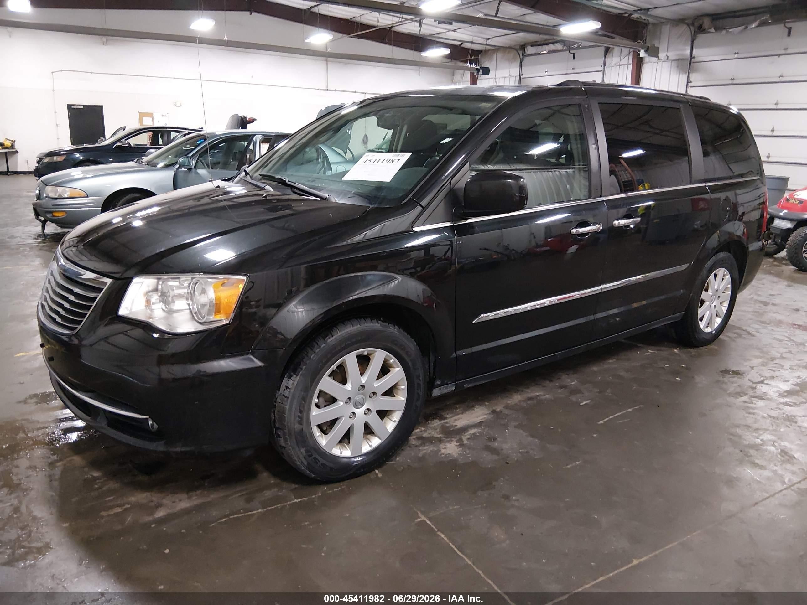 2015 Chrysler Town & Country Touring Бежевый vin: 2C4RC1BG6FR562689