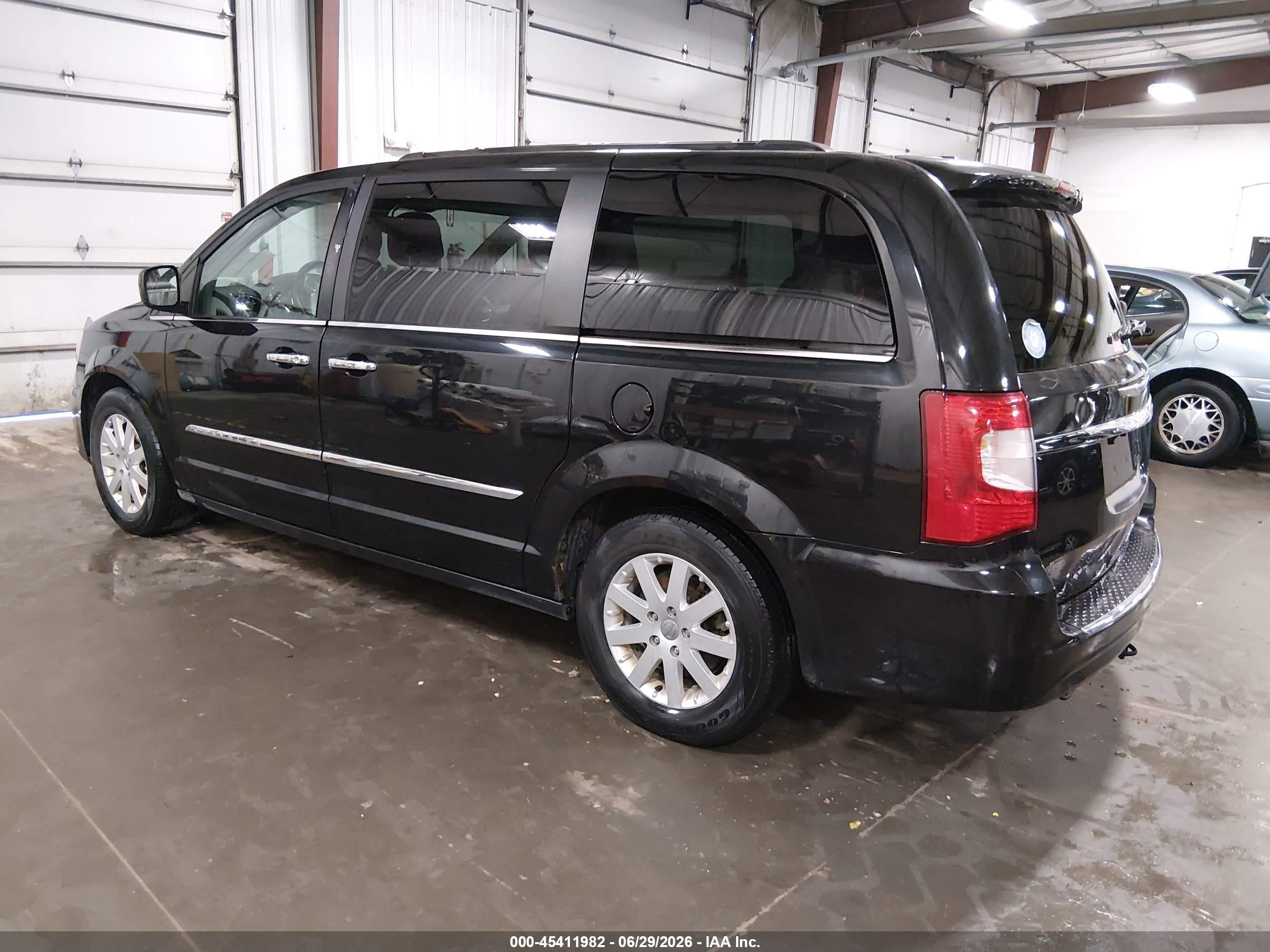 2015 Chrysler Town & Country Touring Бежевый vin: 2C4RC1BG6FR562689