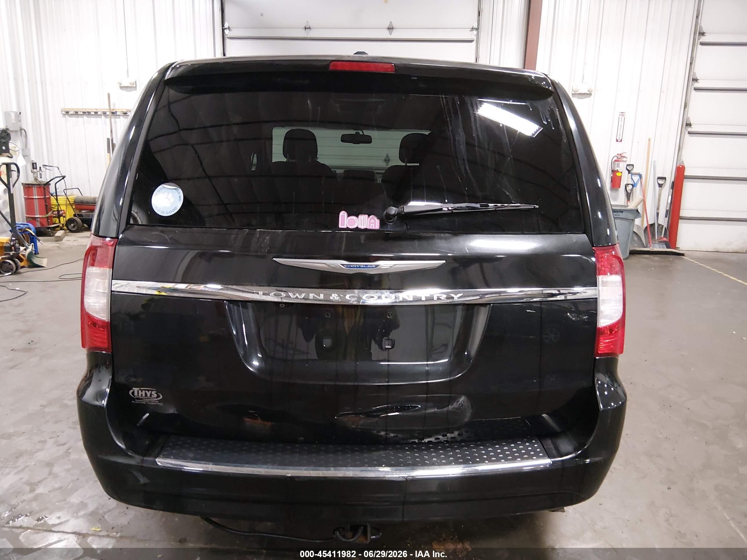 2015 Chrysler Town & Country Touring Бежевый vin: 2C4RC1BG6FR562689