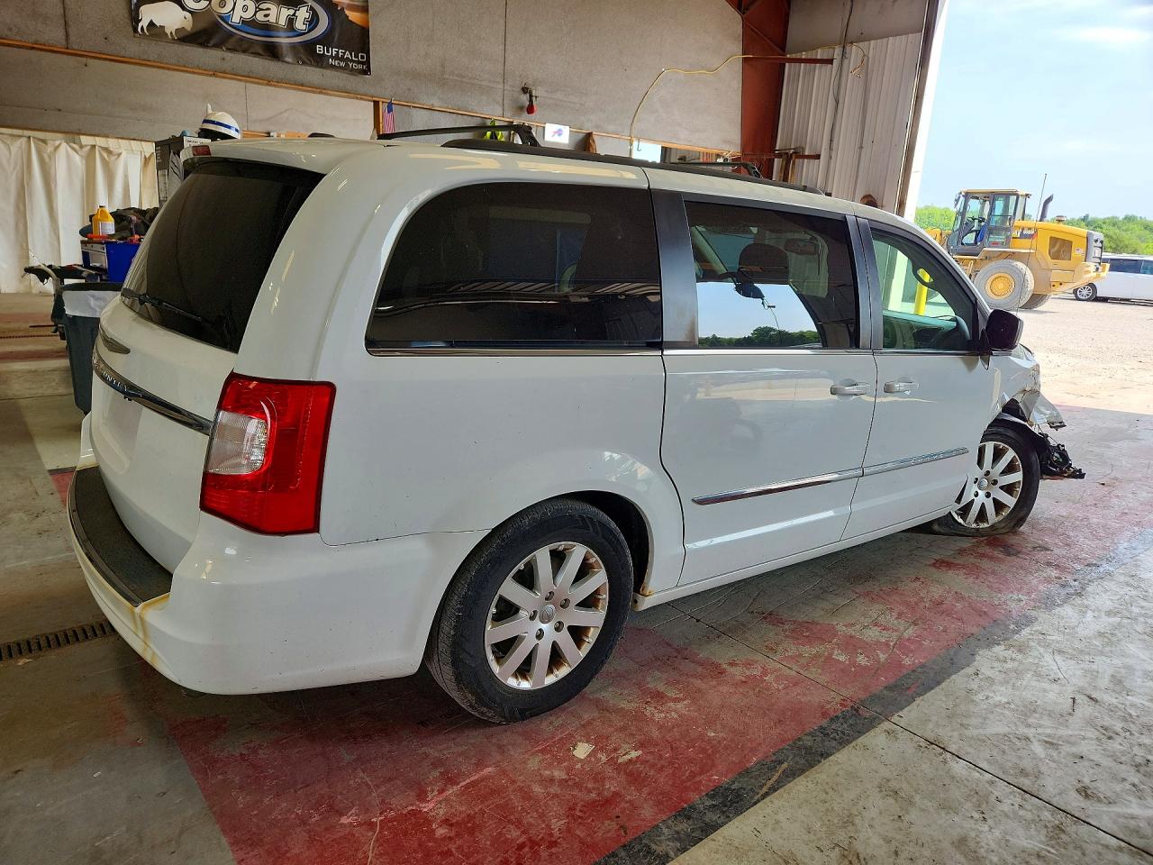 2015 Chrysler Town & Country Touring Белый vin: 2C4RC1BG6FR594672