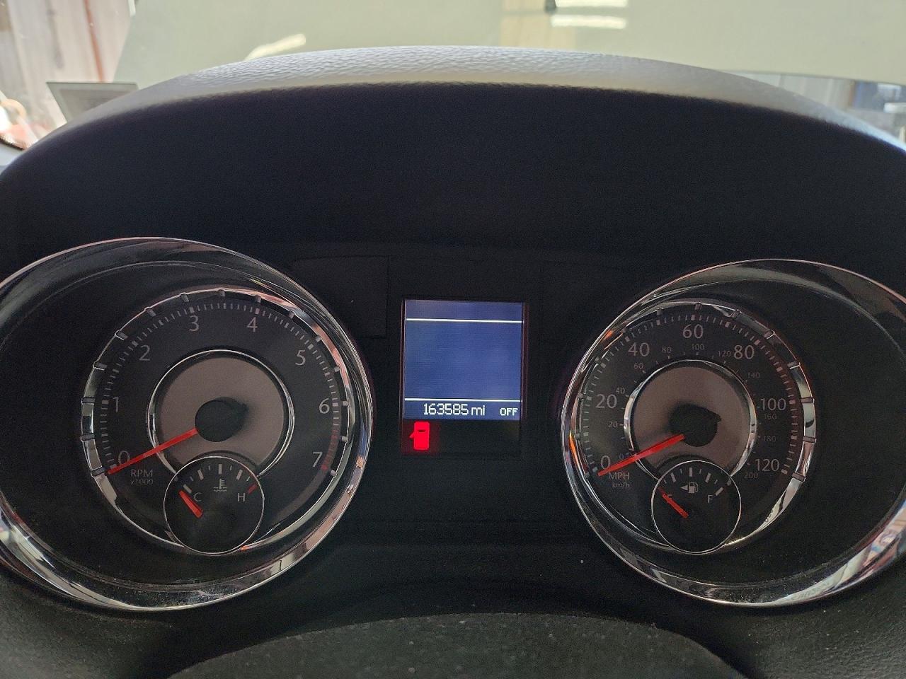 2015 Chrysler Town & Country Touring Белый vin: 2C4RC1BG6FR594672
