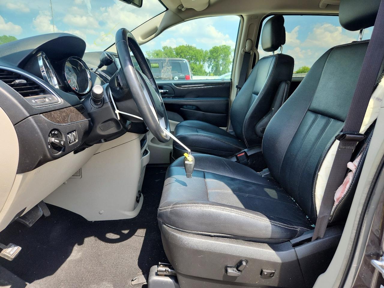 2015 Chrysler Town & Country Touring Серый vin: 2C4RC1BG6FR628013