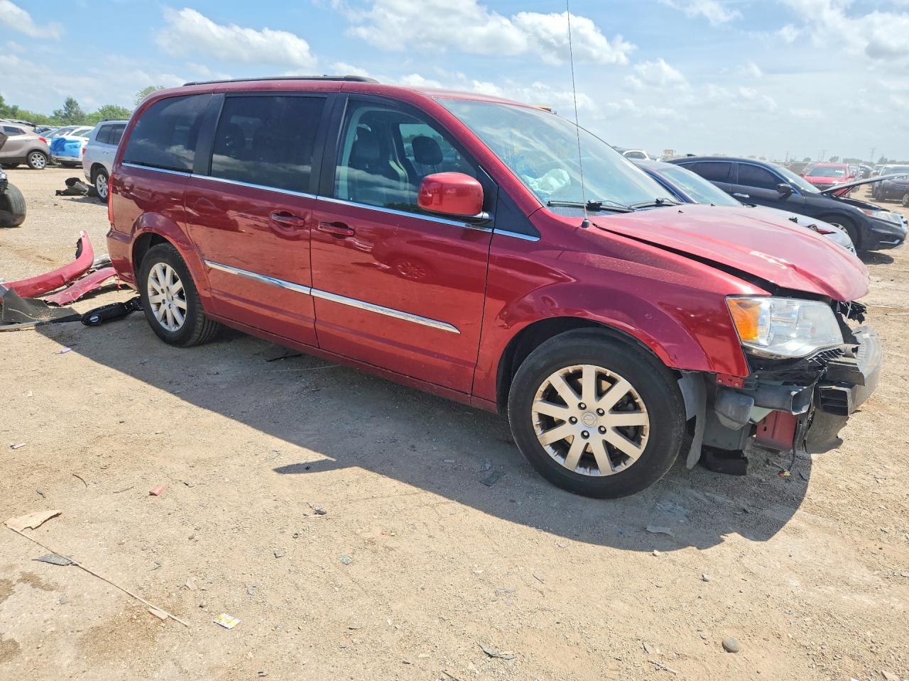 2015 Chrysler Town & Country Touring Red vin: 2C4RC1BG6FR644325