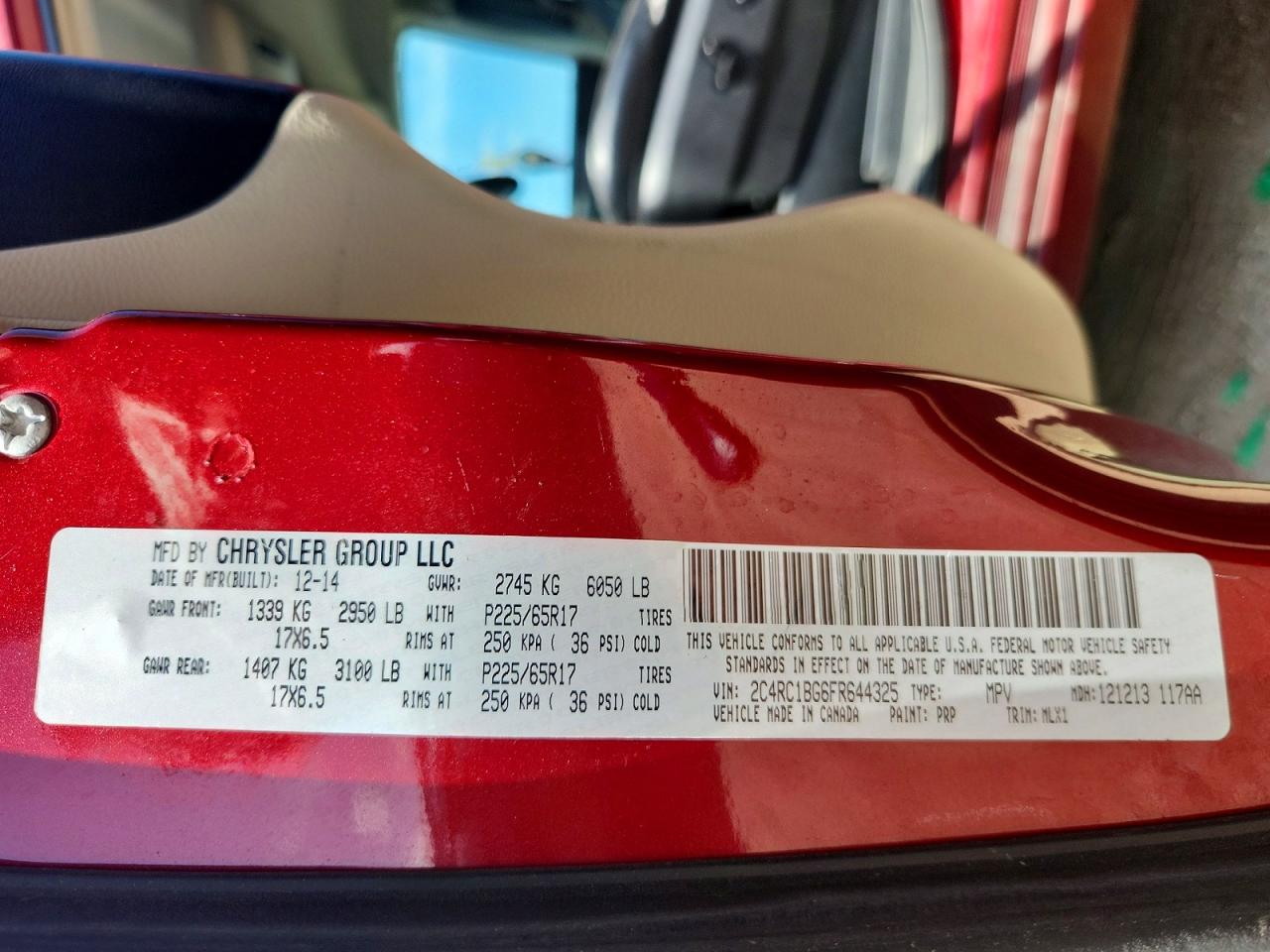 2015 Chrysler Town & Country Touring Red vin: 2C4RC1BG6FR644325
