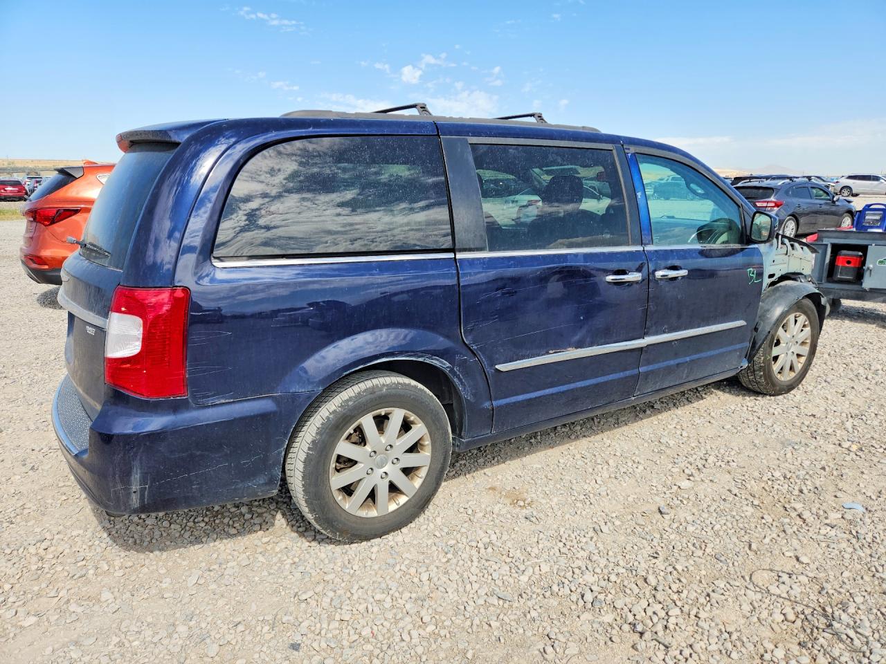 2015 Chrysler Town & Country Touring Blue vin: 2C4RC1BG6FR677437