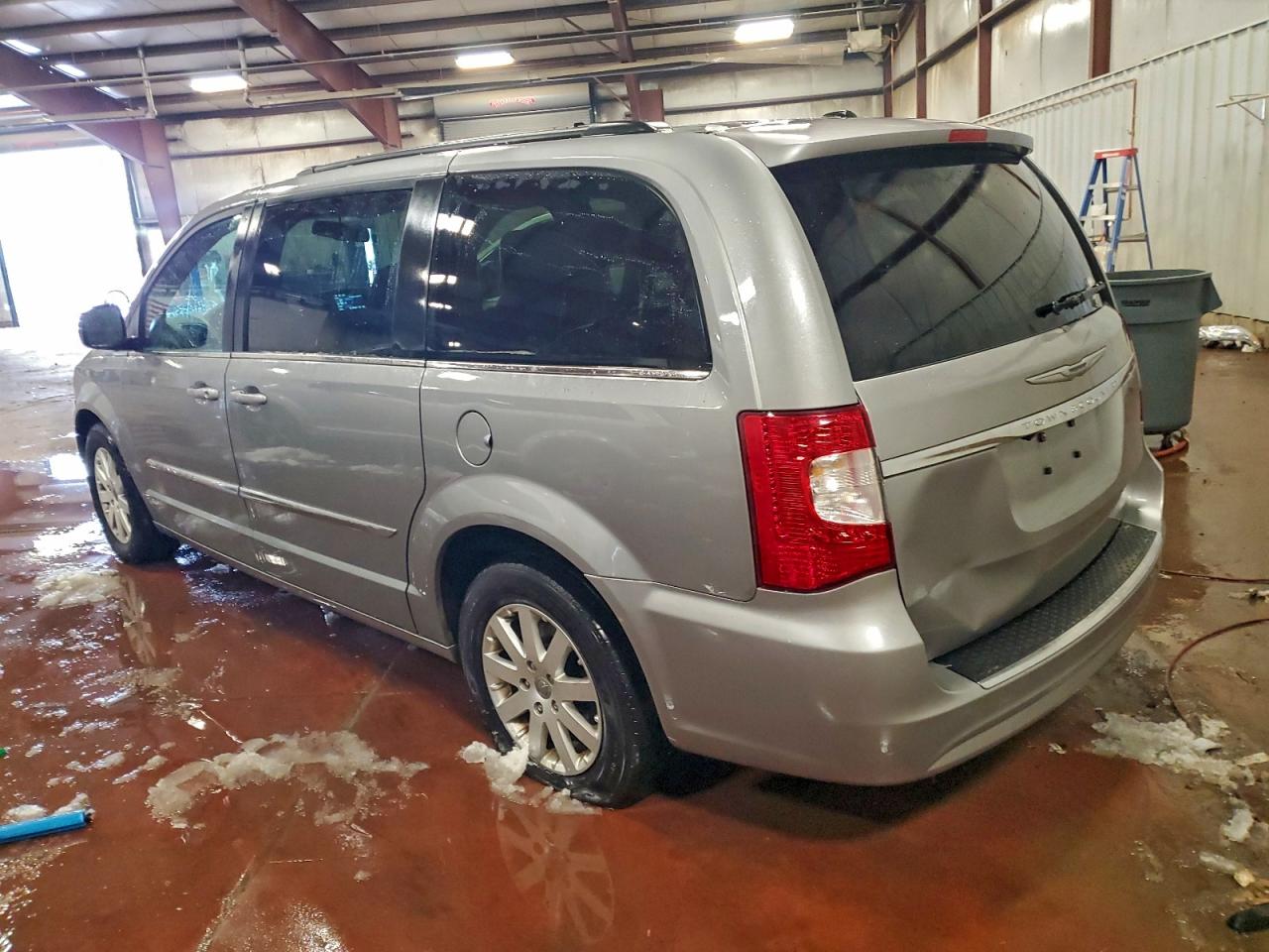 2015 Chrysler Town & Country Touring Silver vin: 2C4RC1BG6FR709304
