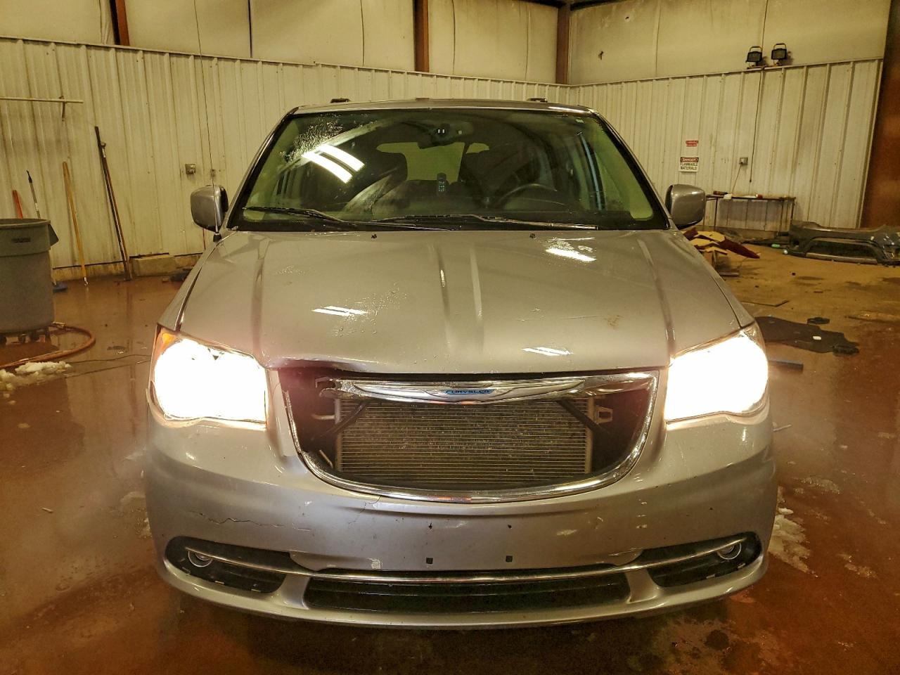 2015 Chrysler Town & Country Touring Silver vin: 2C4RC1BG6FR709304