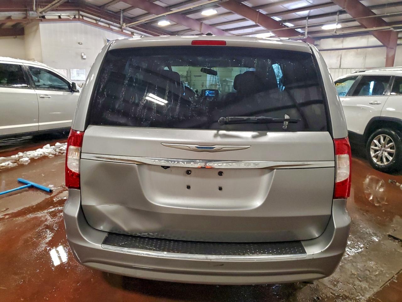 2015 Chrysler Town & Country Touring Silver vin: 2C4RC1BG6FR709304