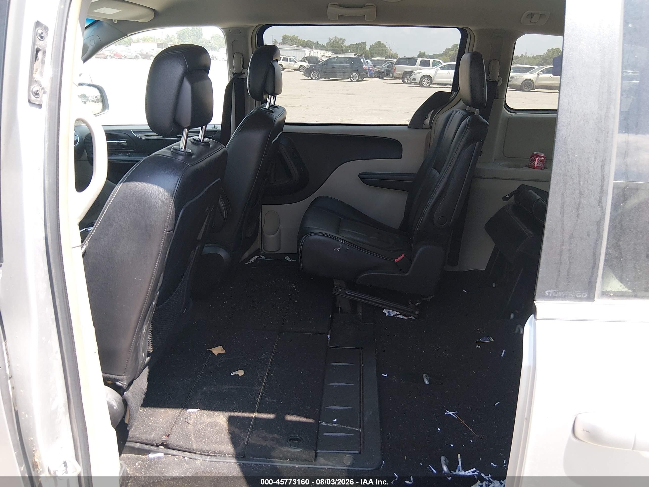 2012 Chrysler Town & Country Touring Серебряный vin: 2C4RC1BG7CR348810