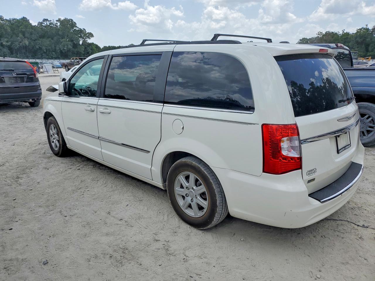 2013 Chrysler Town & Country Touring Silver vin: 2C4RC1BG7DR503518