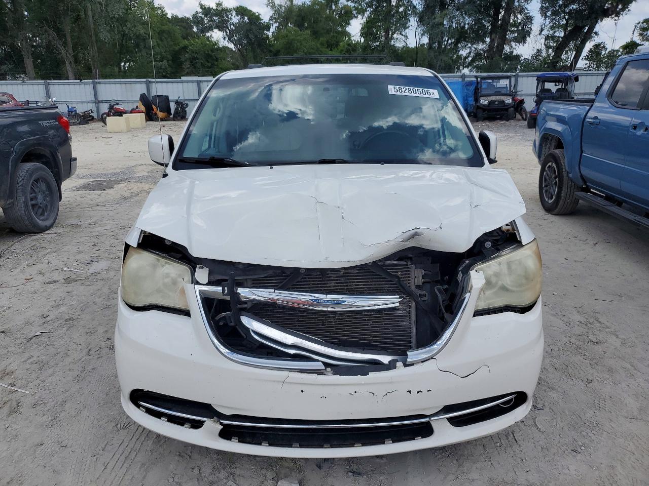 2013 Chrysler Town & Country Touring Silver vin: 2C4RC1BG7DR503518