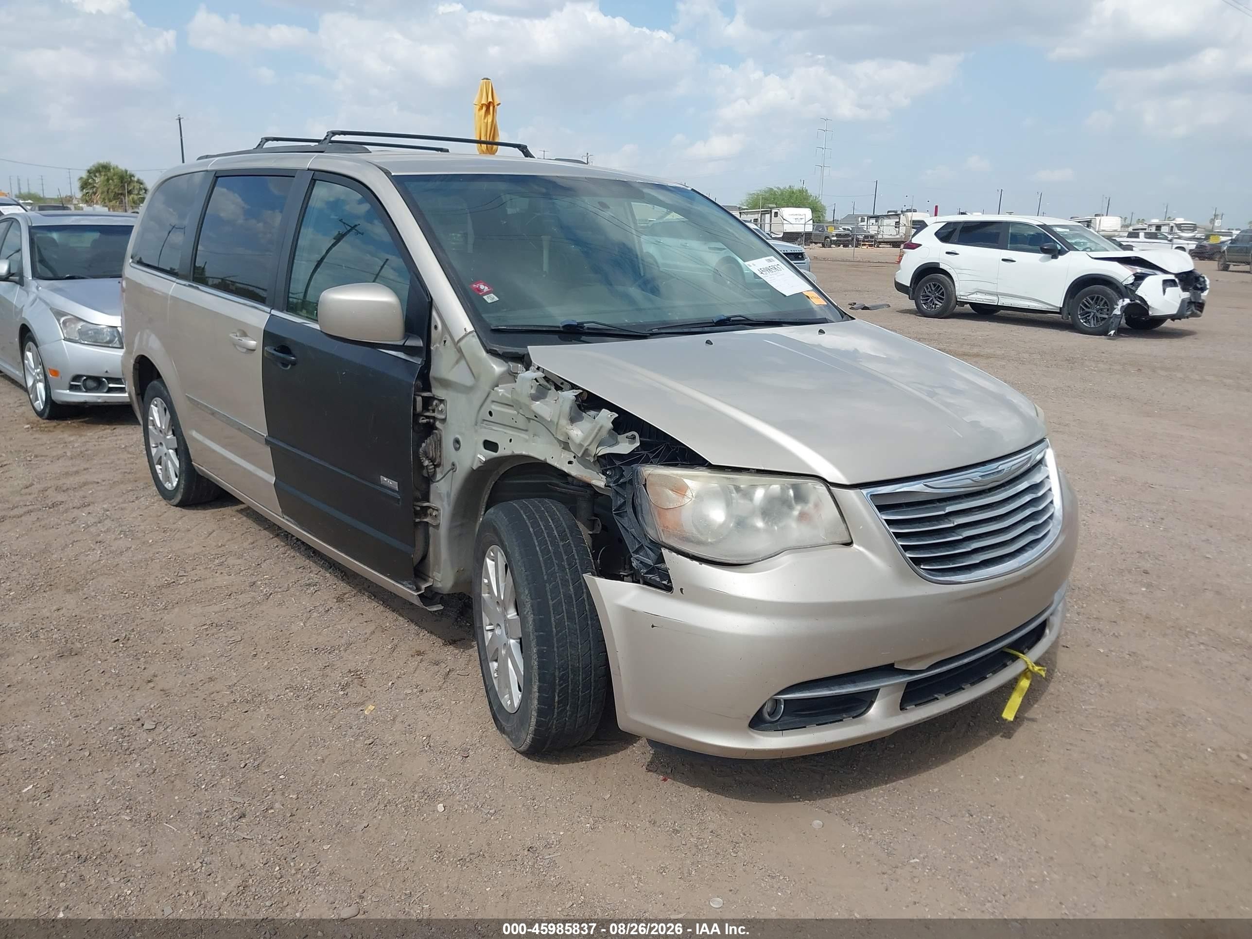 2013 Chrysler Town & Country Touring Gold vin: 2C4RC1BG7DR554503