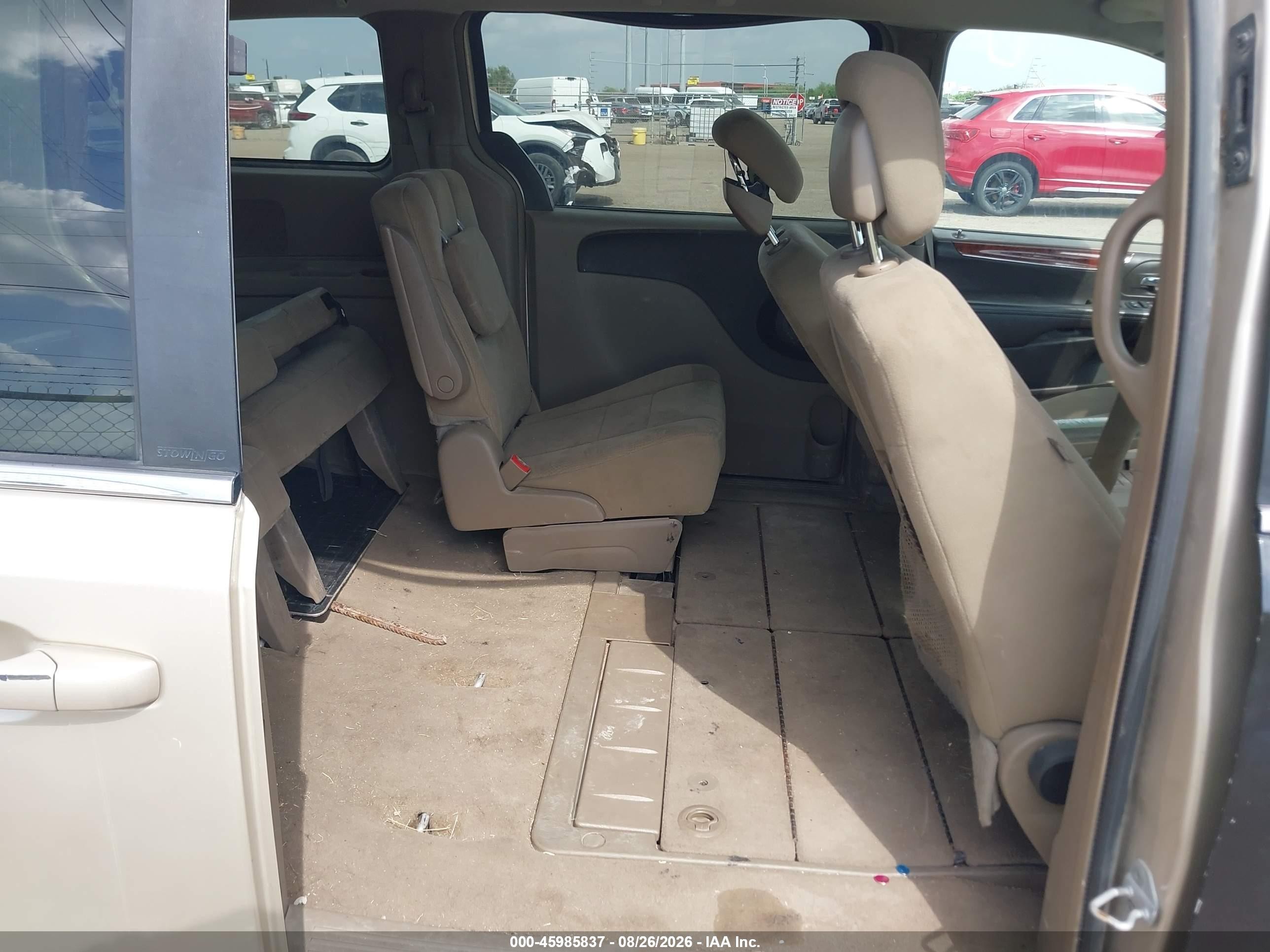 2013 Chrysler Town & Country Touring Gold vin: 2C4RC1BG7DR554503
