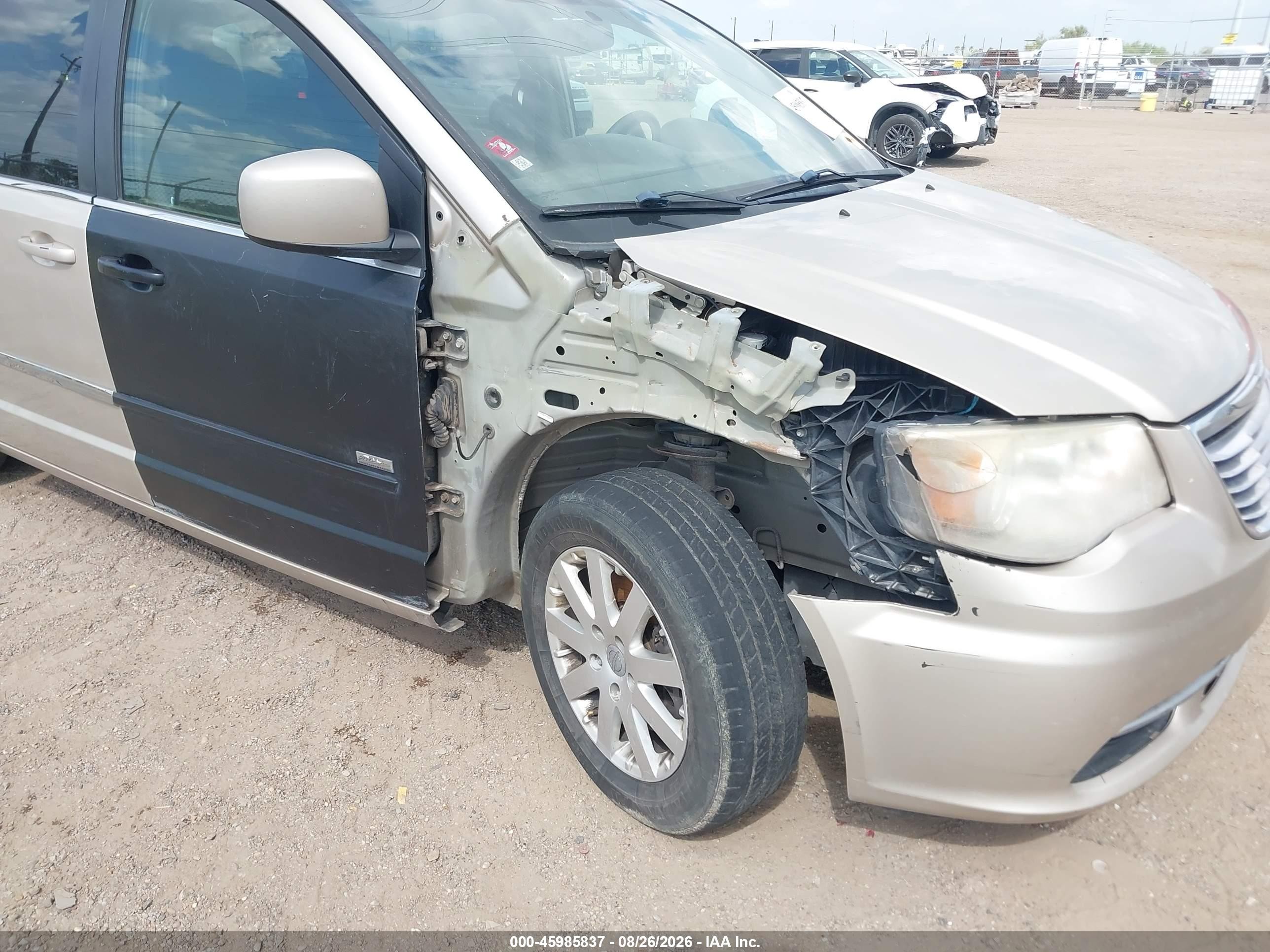 2013 Chrysler Town & Country Touring Gold vin: 2C4RC1BG7DR554503
