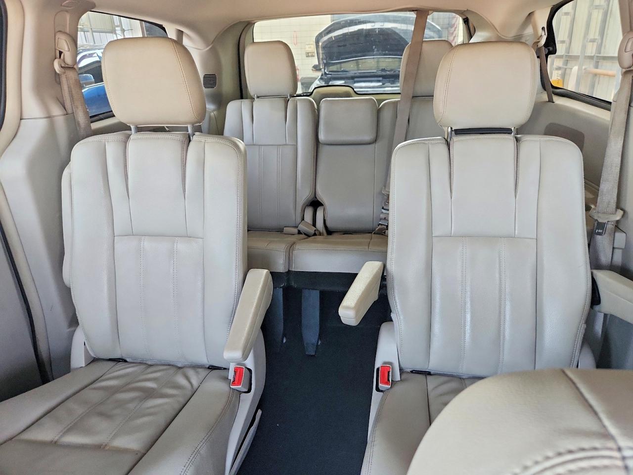2013 Chrysler Town & Country Touring Black vin: 2C4RC1BG7DR555229
