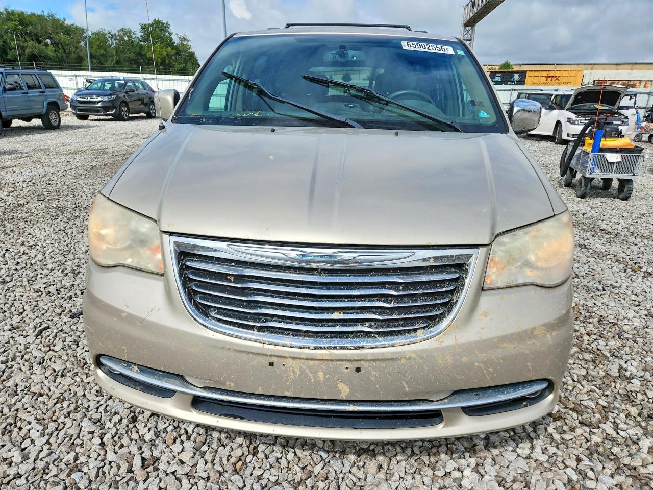 2013 Chrysler Town & Country Touring Золотой vin: 2C4RC1BG7DR625280