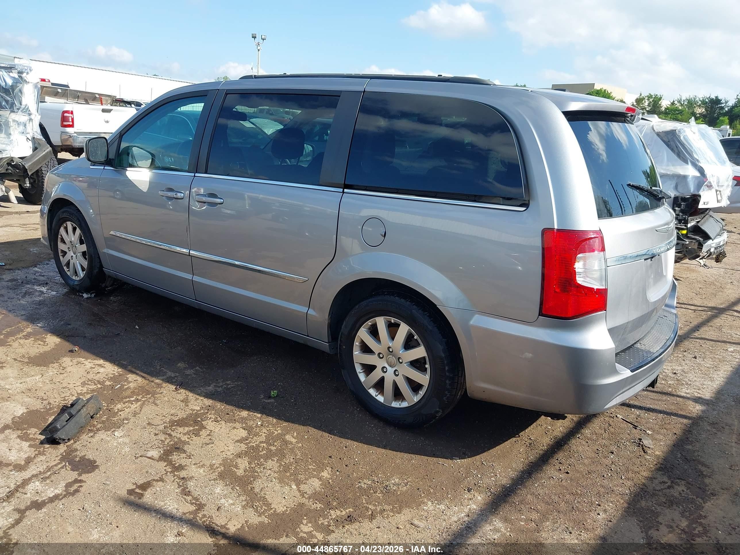 2013 Chrysler Town & Country Touring Silver vin: 2C4RC1BG7DR691036
