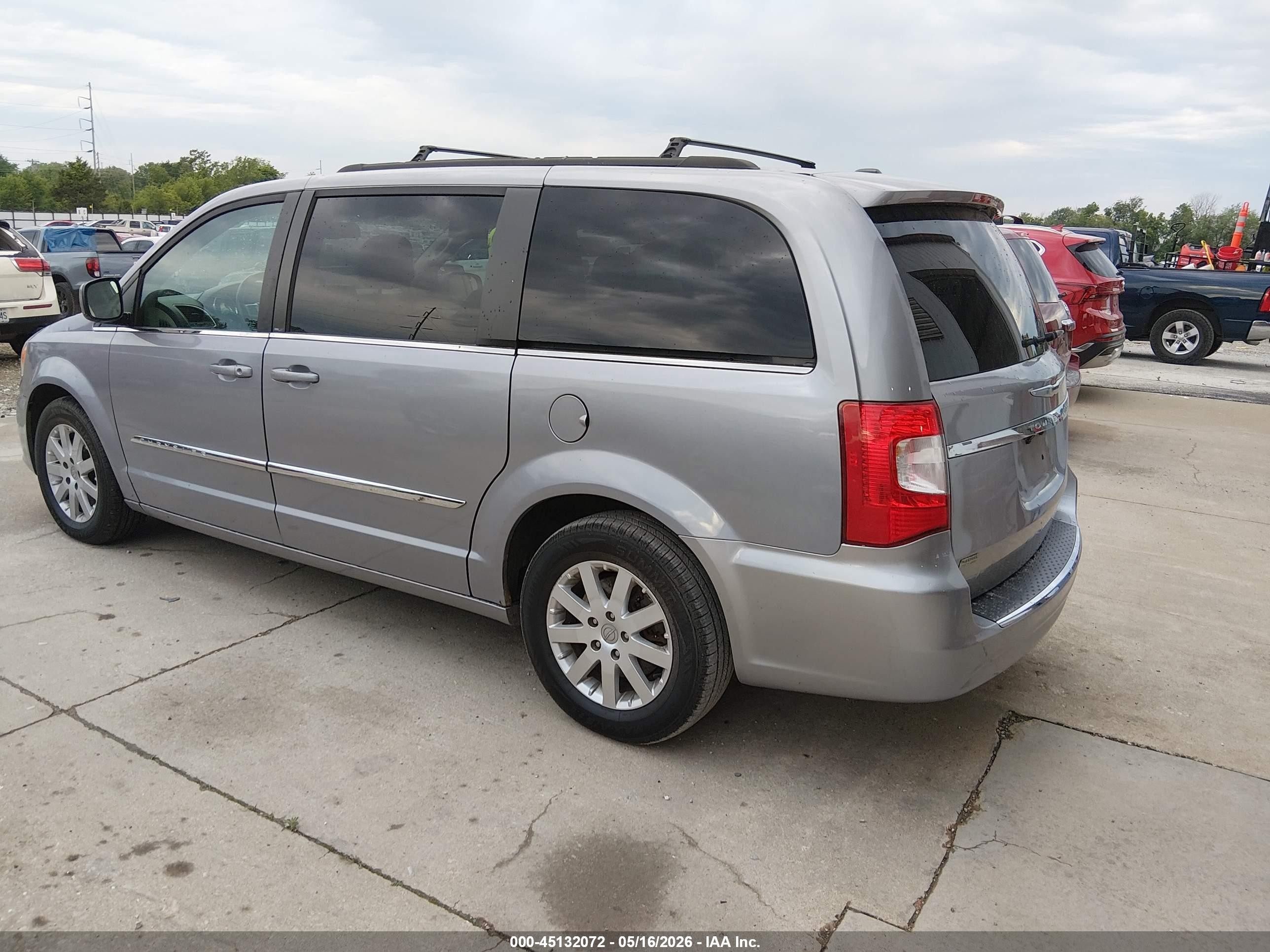 2013 Chrysler Town & Country Touring Серебряный vin: 2C4RC1BG7DR708238