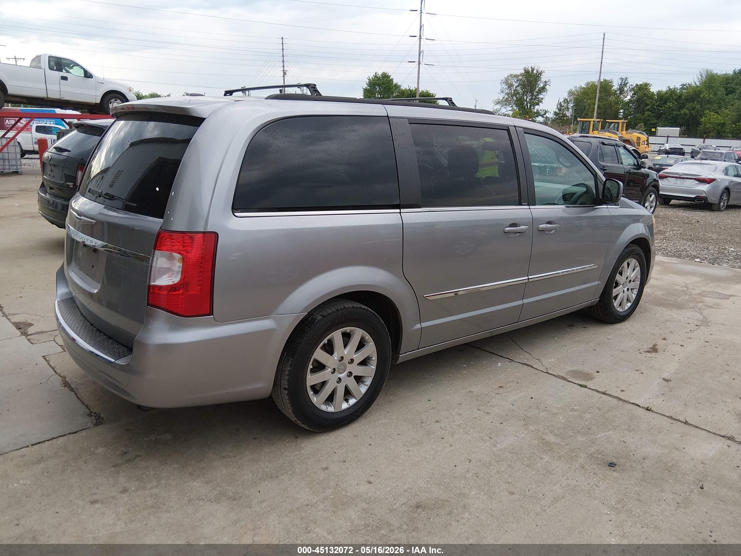 2013 Chrysler Town & Country Touring Серебряный vin: 2C4RC1BG7DR708238