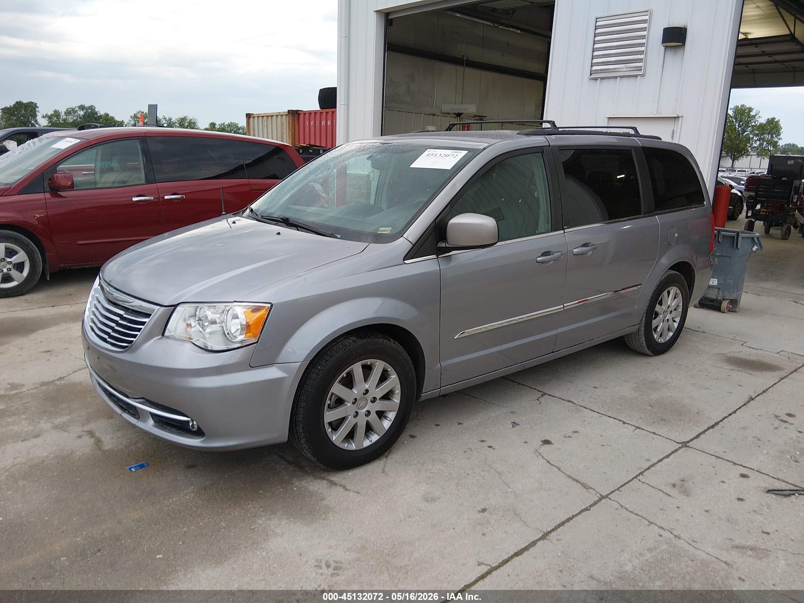 2013 Chrysler Town & Country Touring Серебряный vin: 2C4RC1BG7DR708238