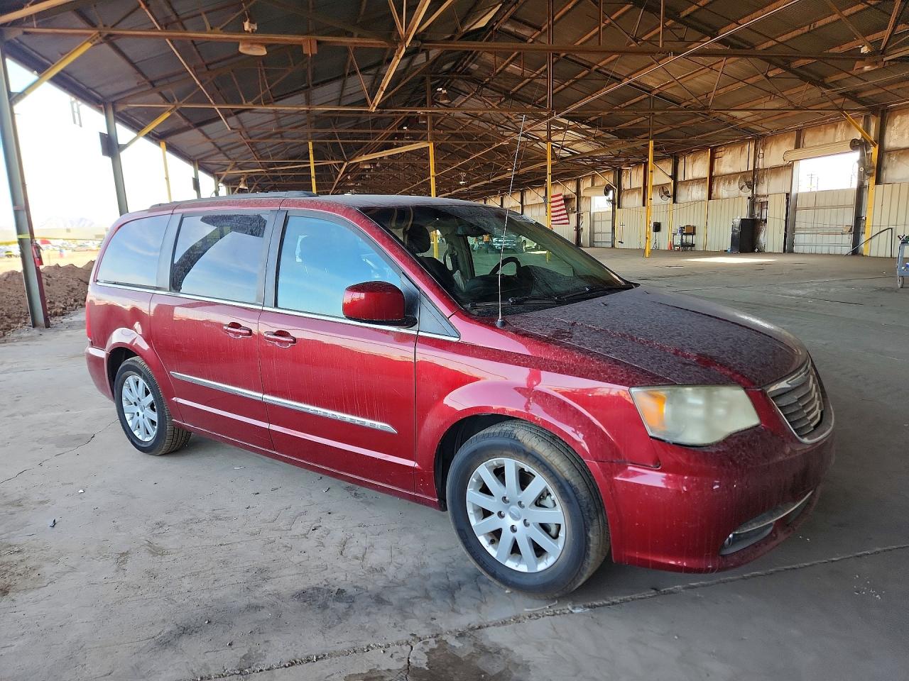 2013 Chrysler Town & Country Touring Red vin: 2C4RC1BG7DR743460