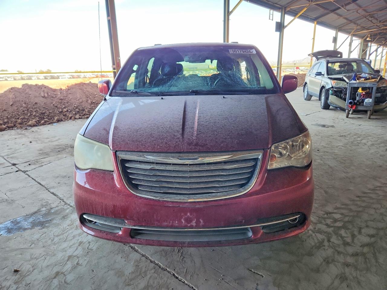 2013 Chrysler Town & Country Touring Red vin: 2C4RC1BG7DR743460