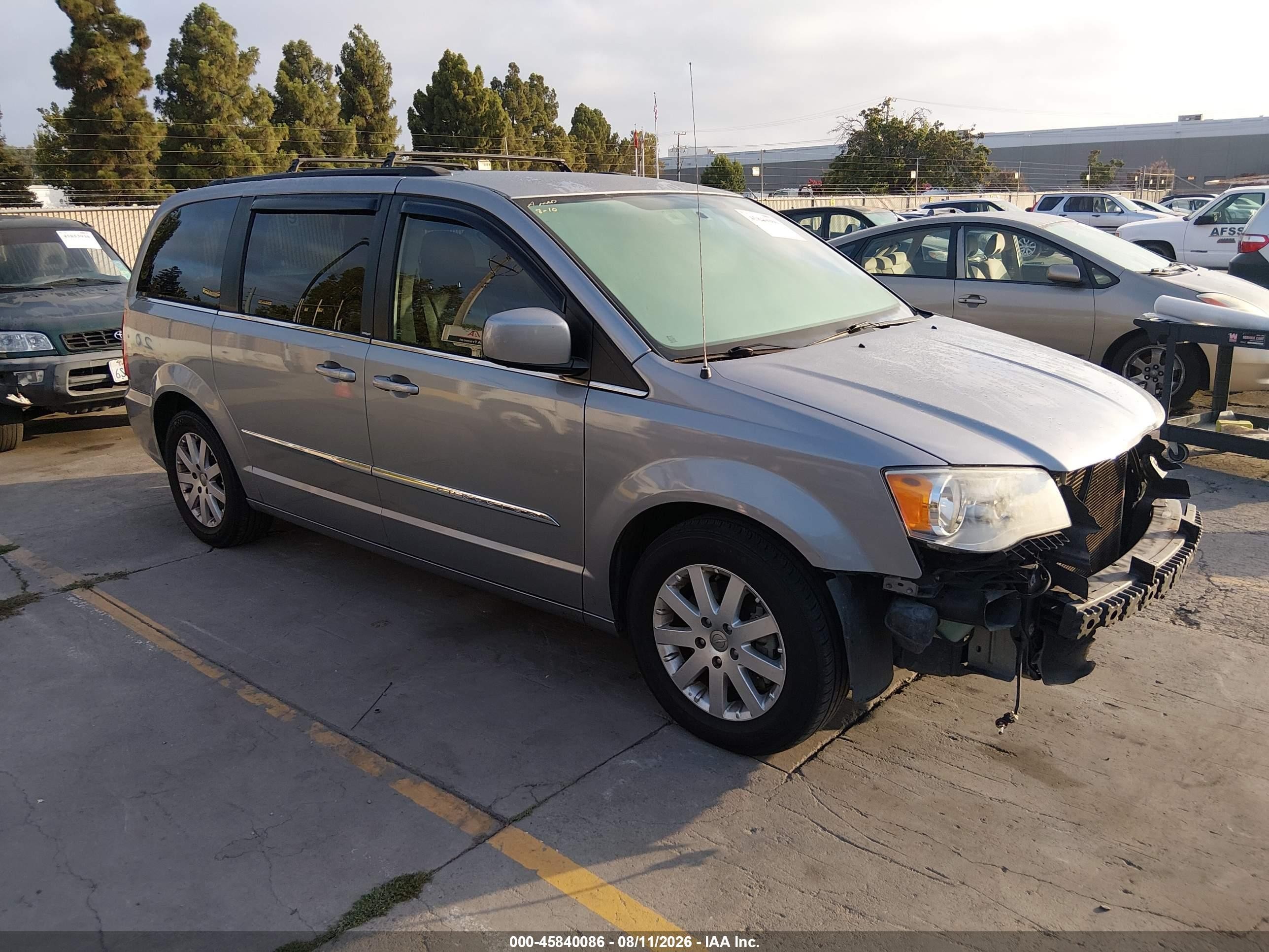 2013 Chrysler Town & Country Touring Silver vin: 2C4RC1BG7DR743801