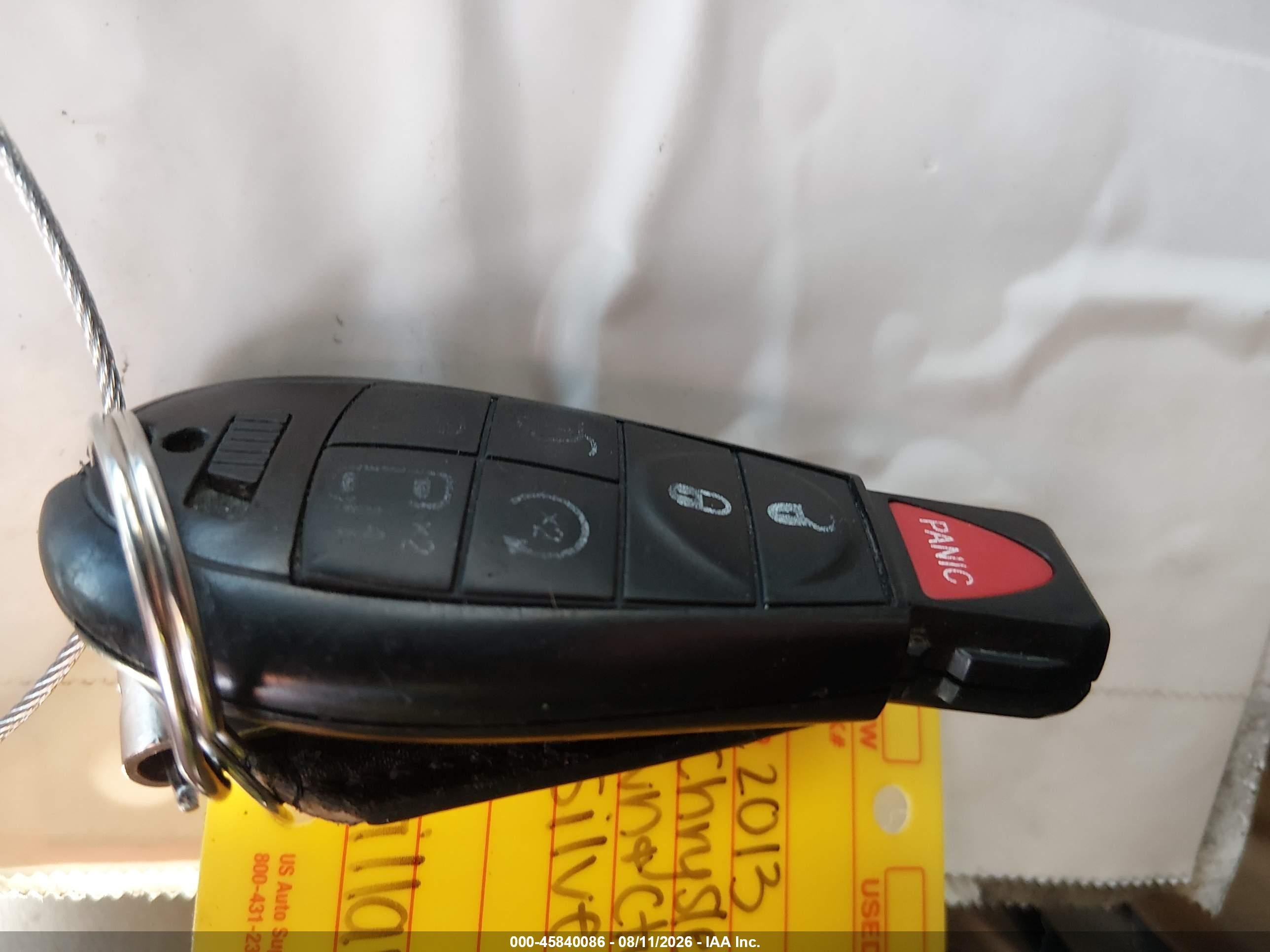2013 Chrysler Town & Country Touring Silver vin: 2C4RC1BG7DR743801