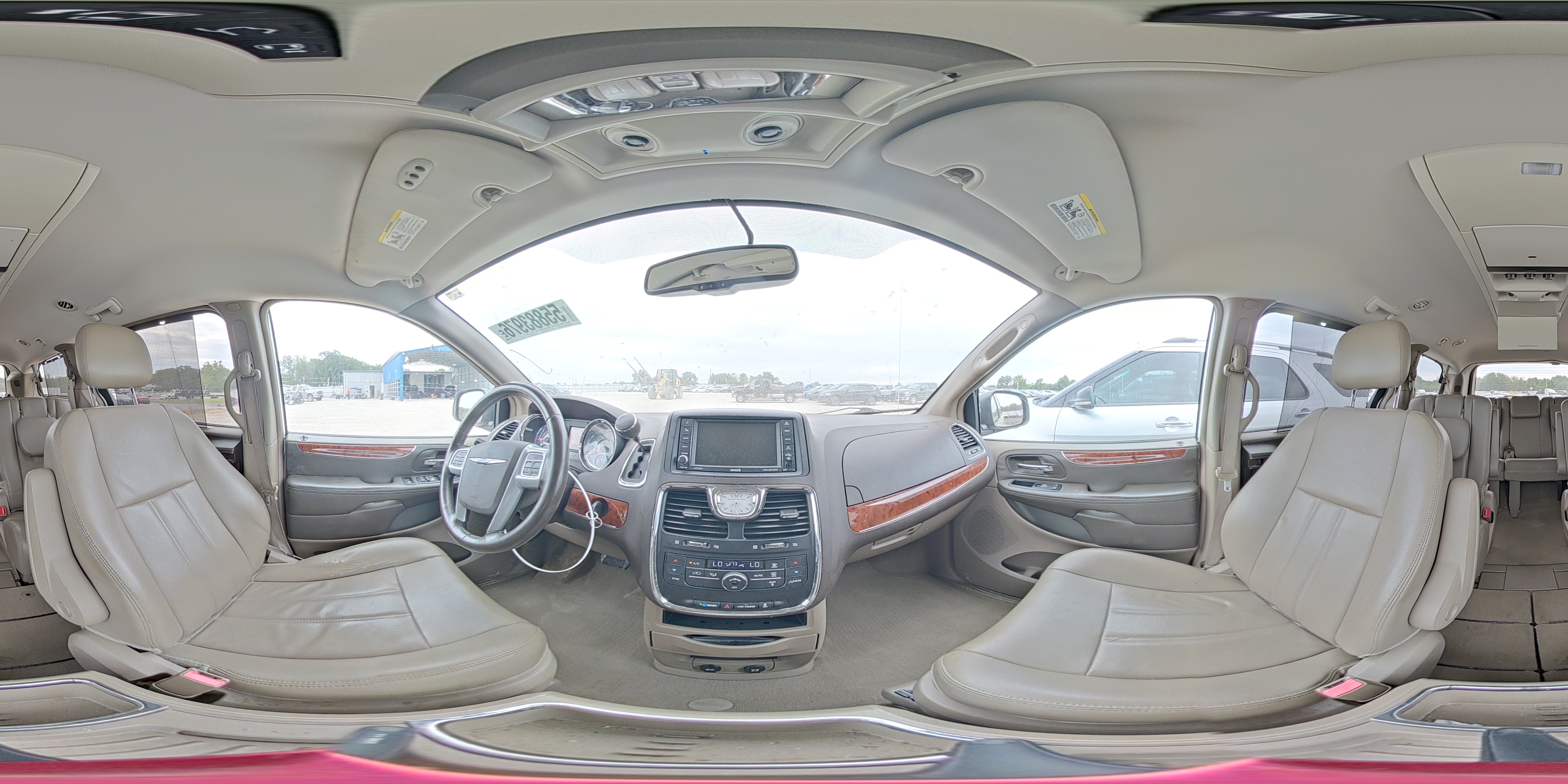 2013 Chrysler Town & Country Touring White vin: 2C4RC1BG7DR816004