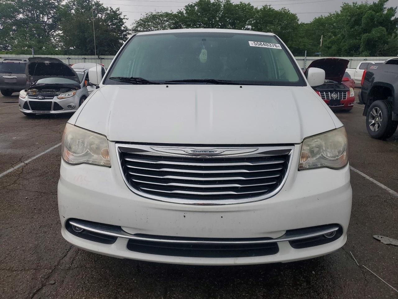 2013 Chrysler Town & Country Touring White vin: 2C4RC1BG7DR818206