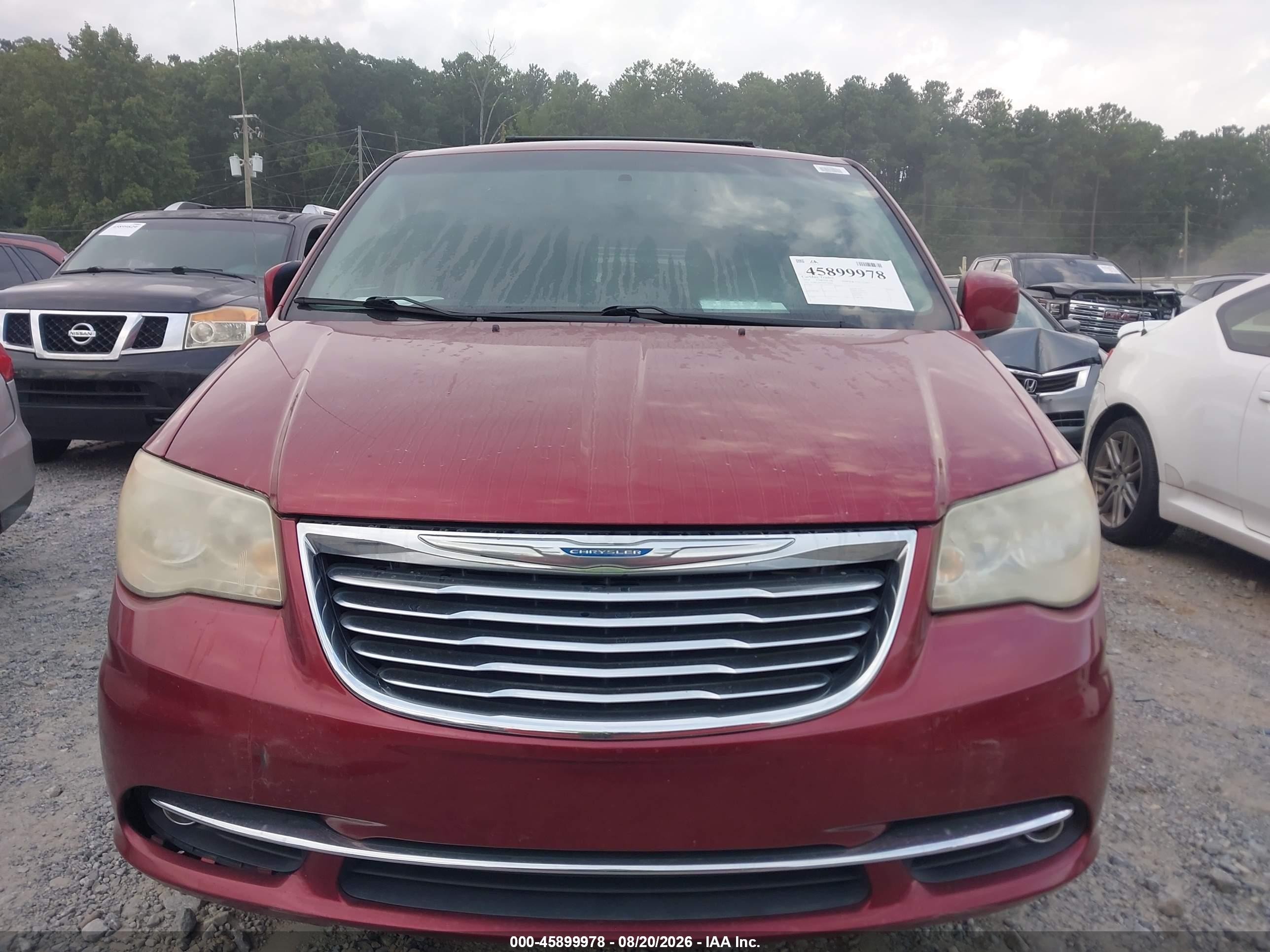 2014 Chrysler Town & Country Touring Red vin: 2C4RC1BG7ER124844