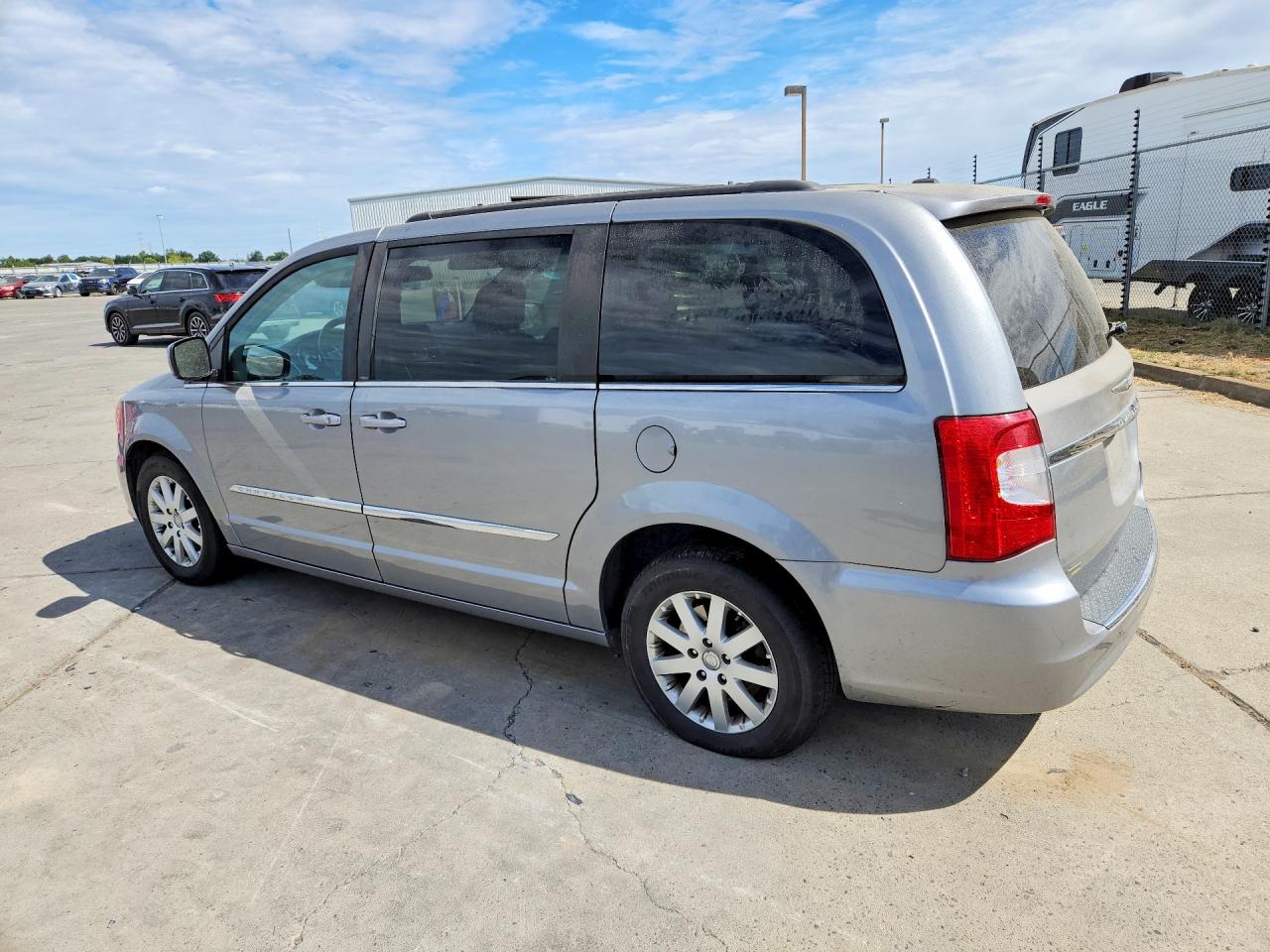 2014 Chrysler Town & Country Touring Silver vin: 2C4RC1BG7ER126058